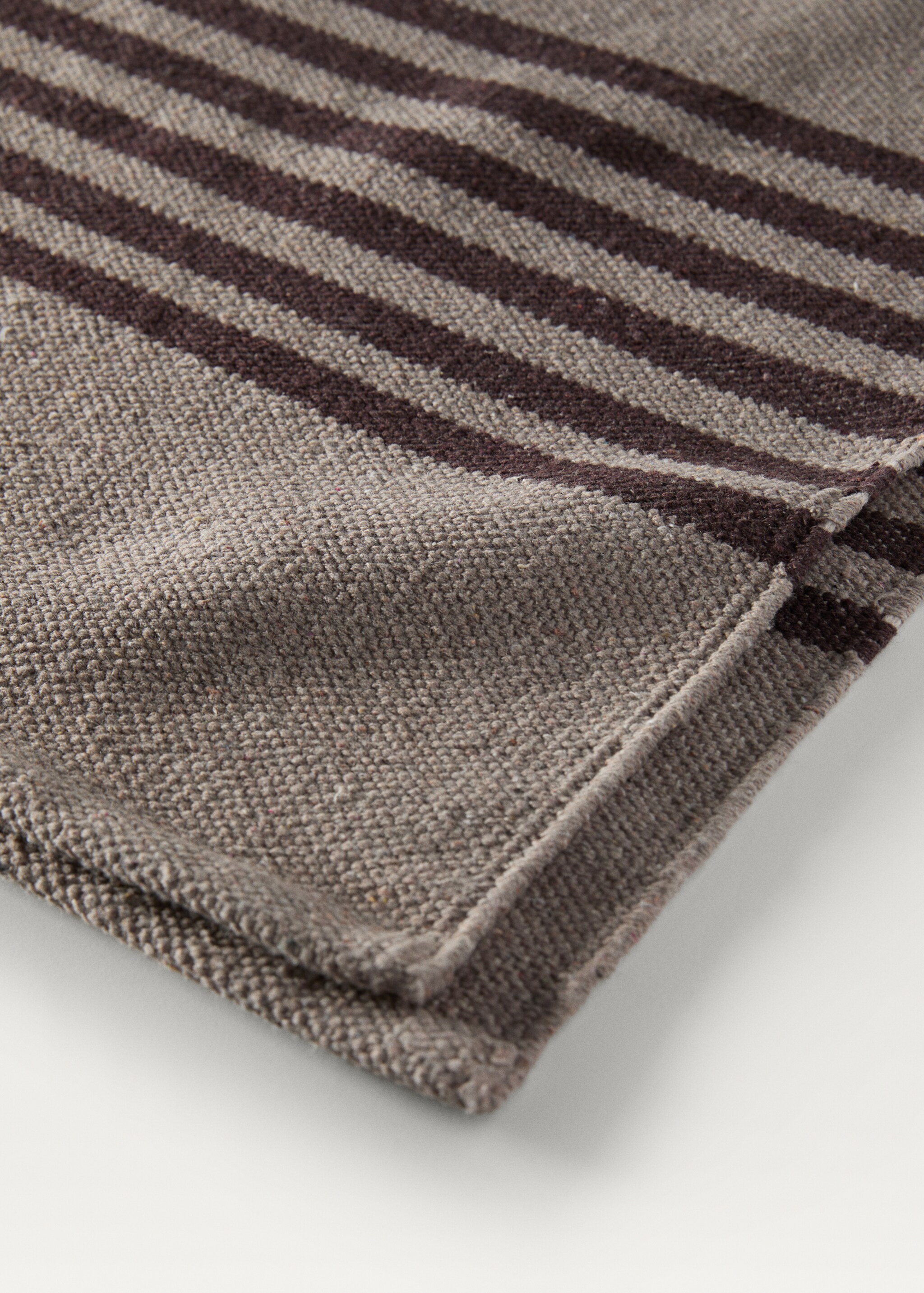 Stone Thread Rug 60x120cm - Details of the article 1, Light/Pastel Brown. Ref: 77057651-00.