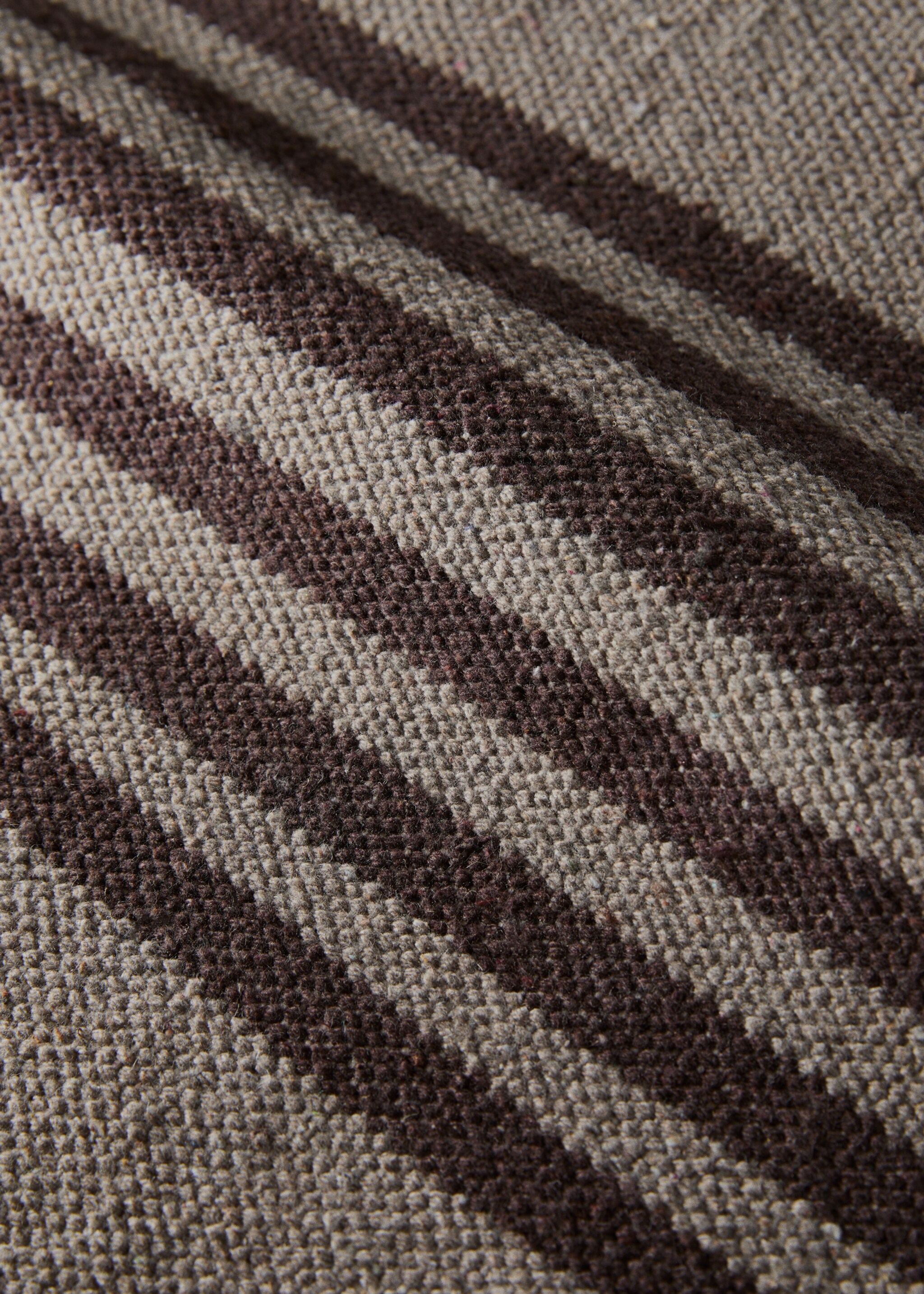 Stone Thread Rug 60x120cm - Details of the article 2, Light/Pastel Brown. Ref: 77057651-00.