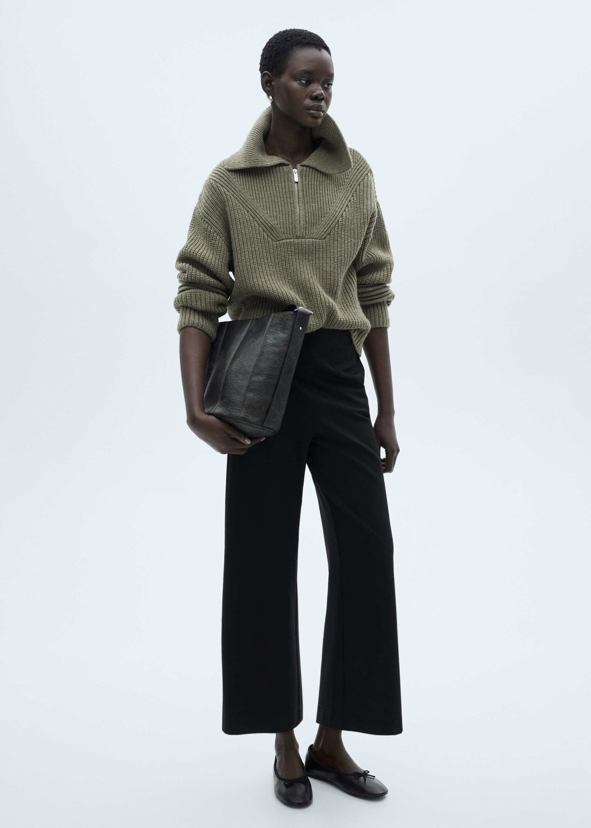 Knitted culotte trousers - Details of the article 2, Black. Ref: 77057652-00.