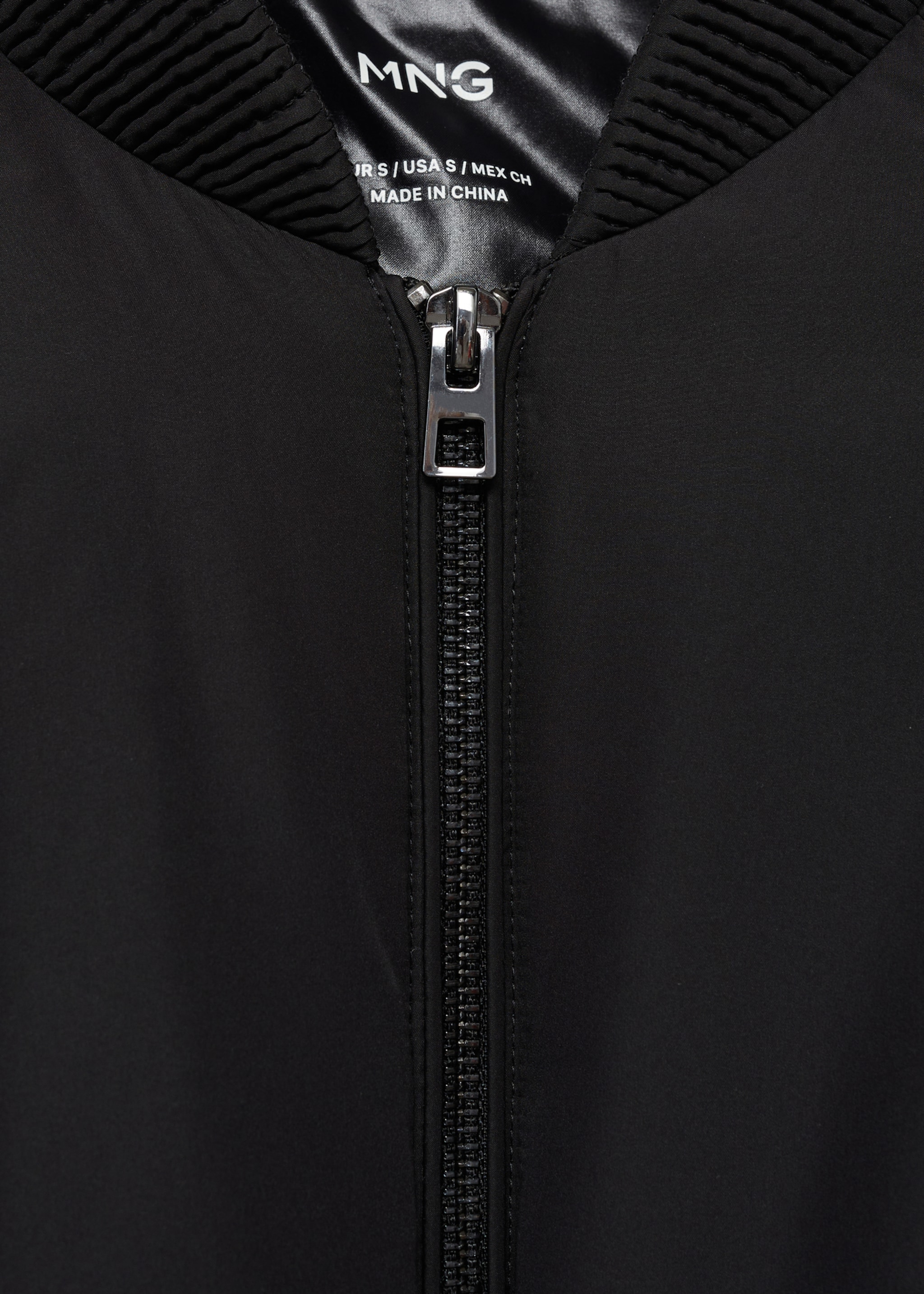 Bomber jacket with zip - Details of the article 8, Black. Ref: 77057663-00.