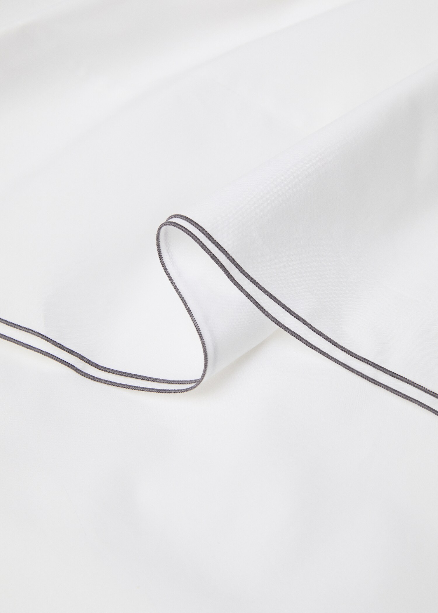 Double-embroidered flat sheet for king bed - Details of the article 1