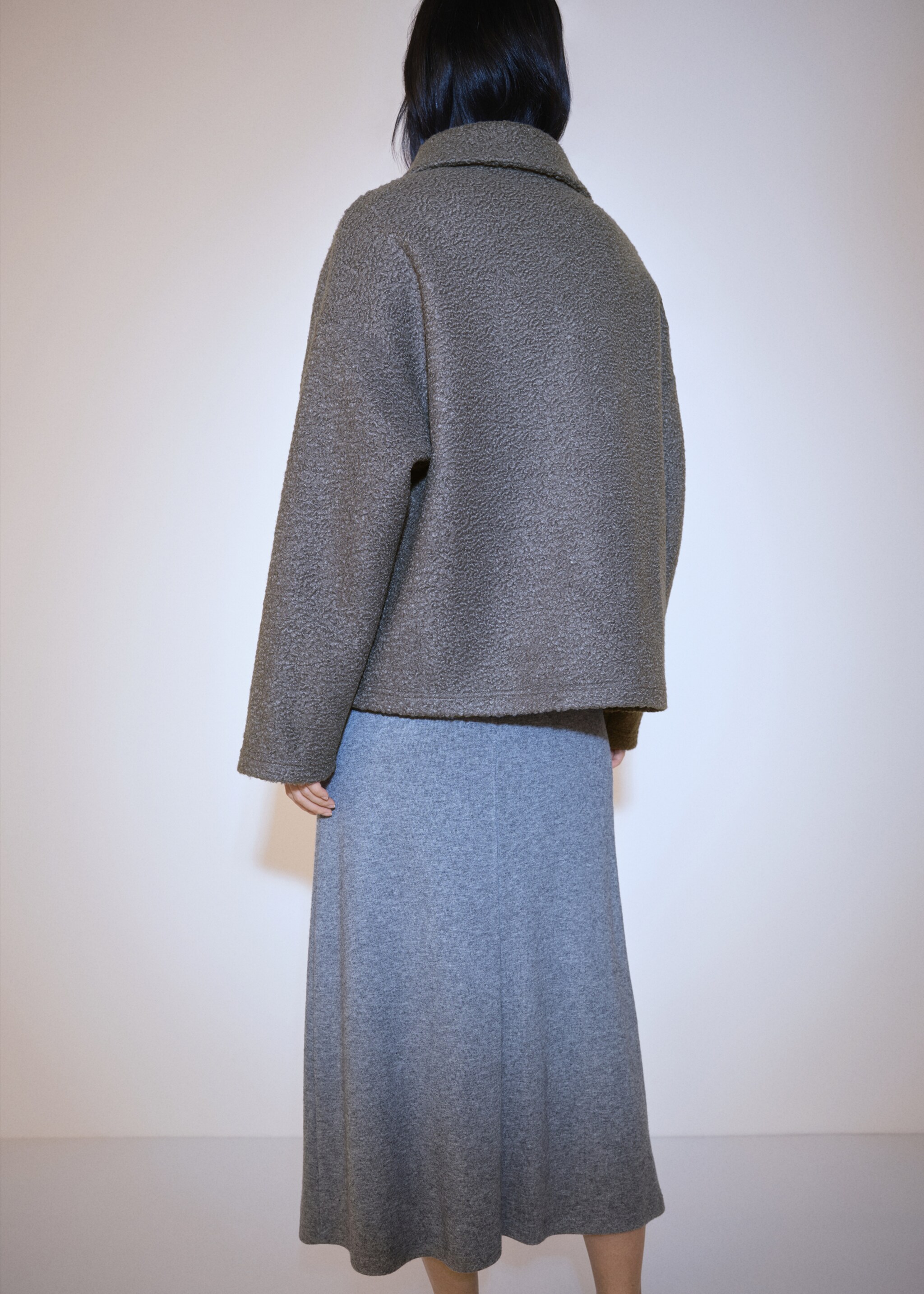 Bouclé jacket with pockets - Reverse of the article, Grey. Ref: 77057683-00.