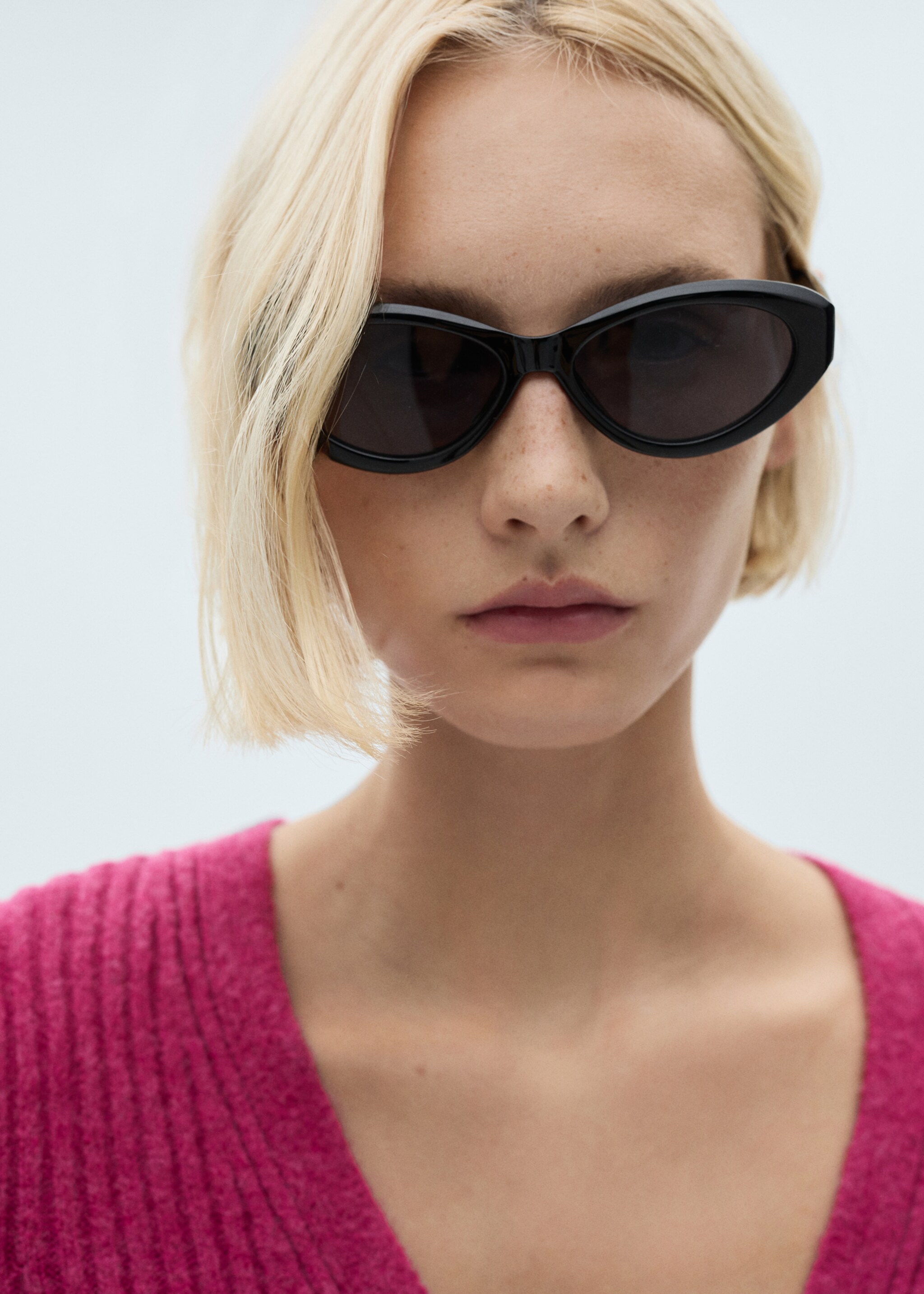 Knitted cardigan with metallic buttons - Details of the article 1, Fuchsia. Ref: 77057686-00.