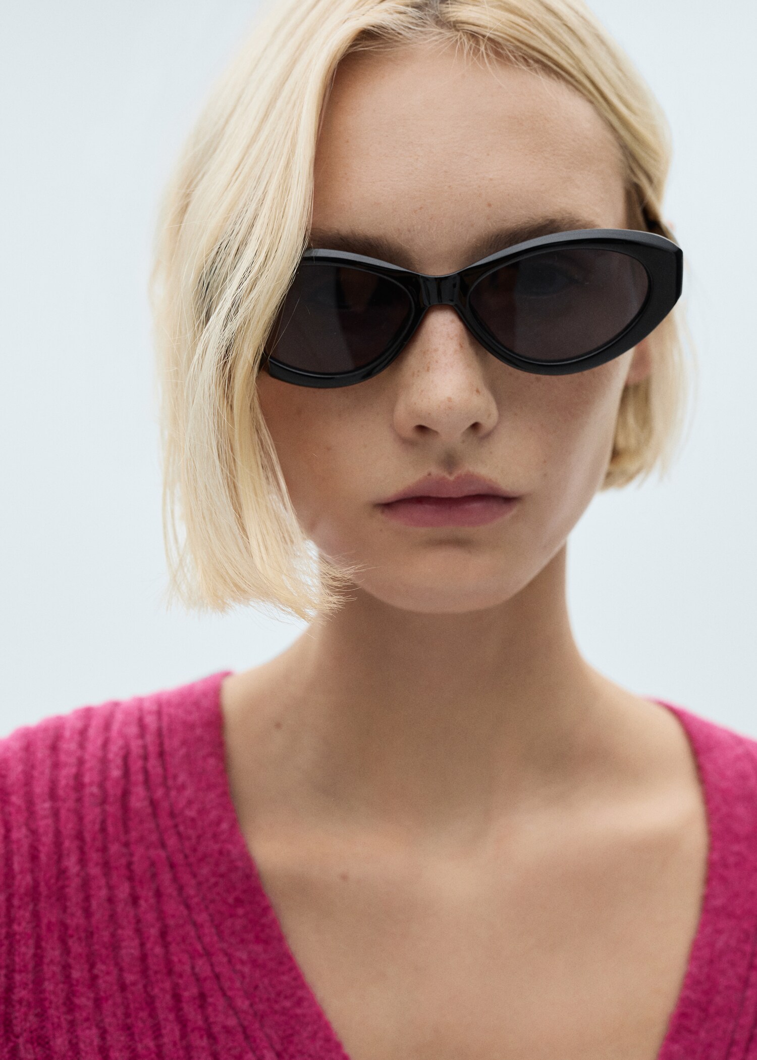 Strickcardigan mit Metallknöpfen - Detail des Artikels 1