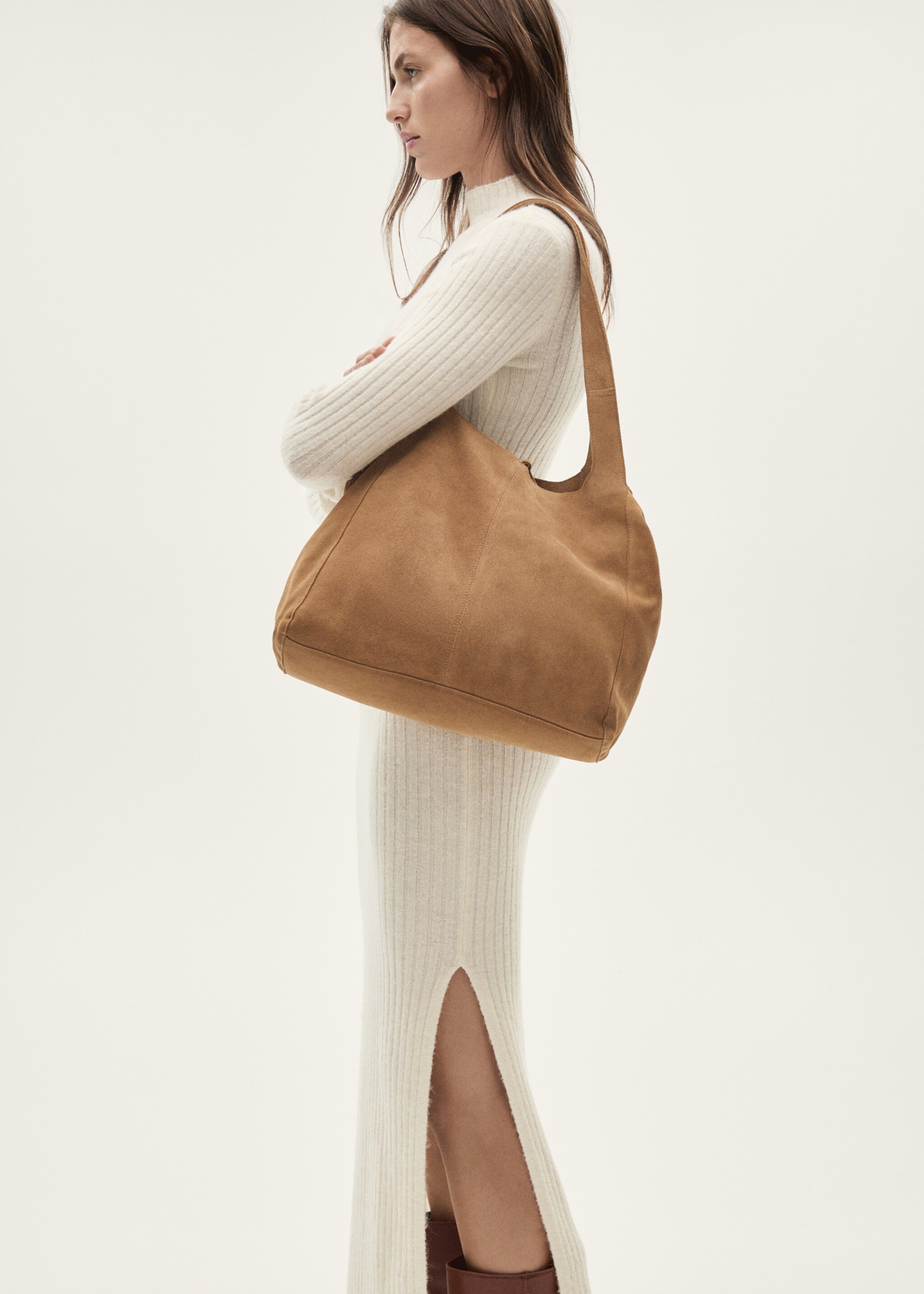 Ribbed knit dress with opening - Medium plane, Ecru. Ref: 77057699-00.