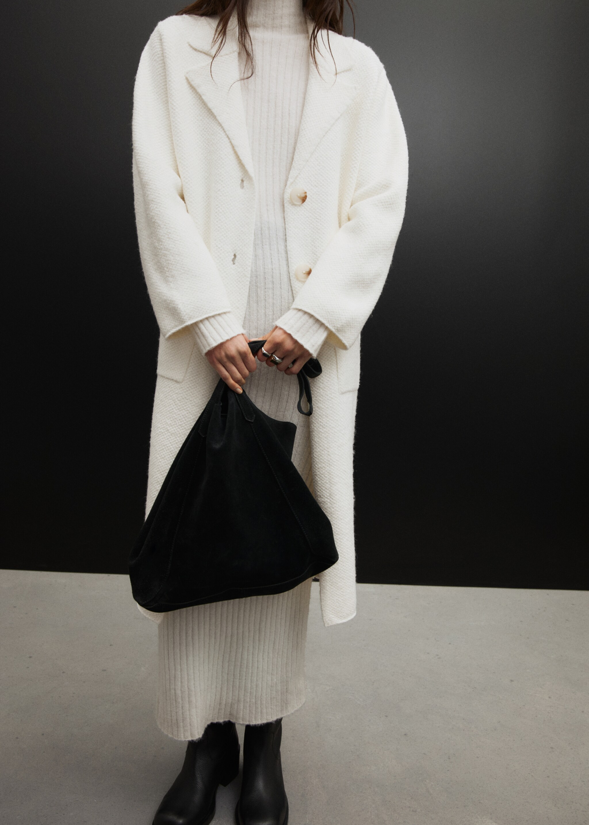 Ribbed knit dress with opening - Details of the article 7, Ecru. Ref: 77057699-00.