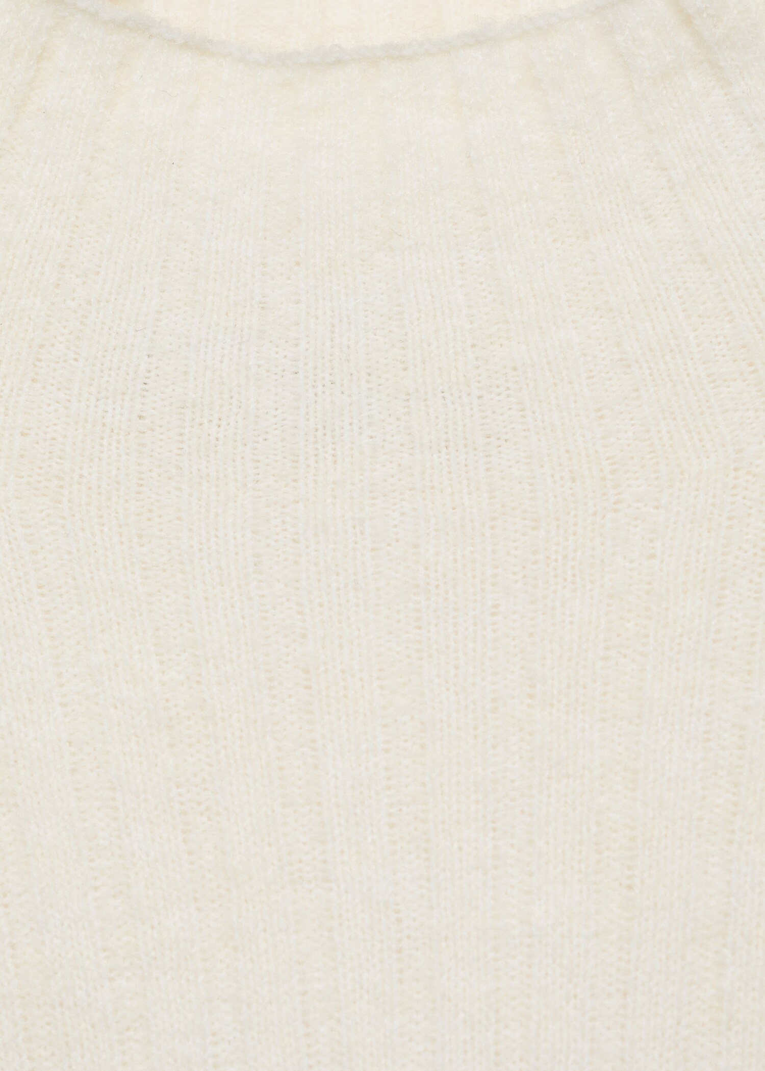 Ribbed knit dress with opening - Details of the article 8