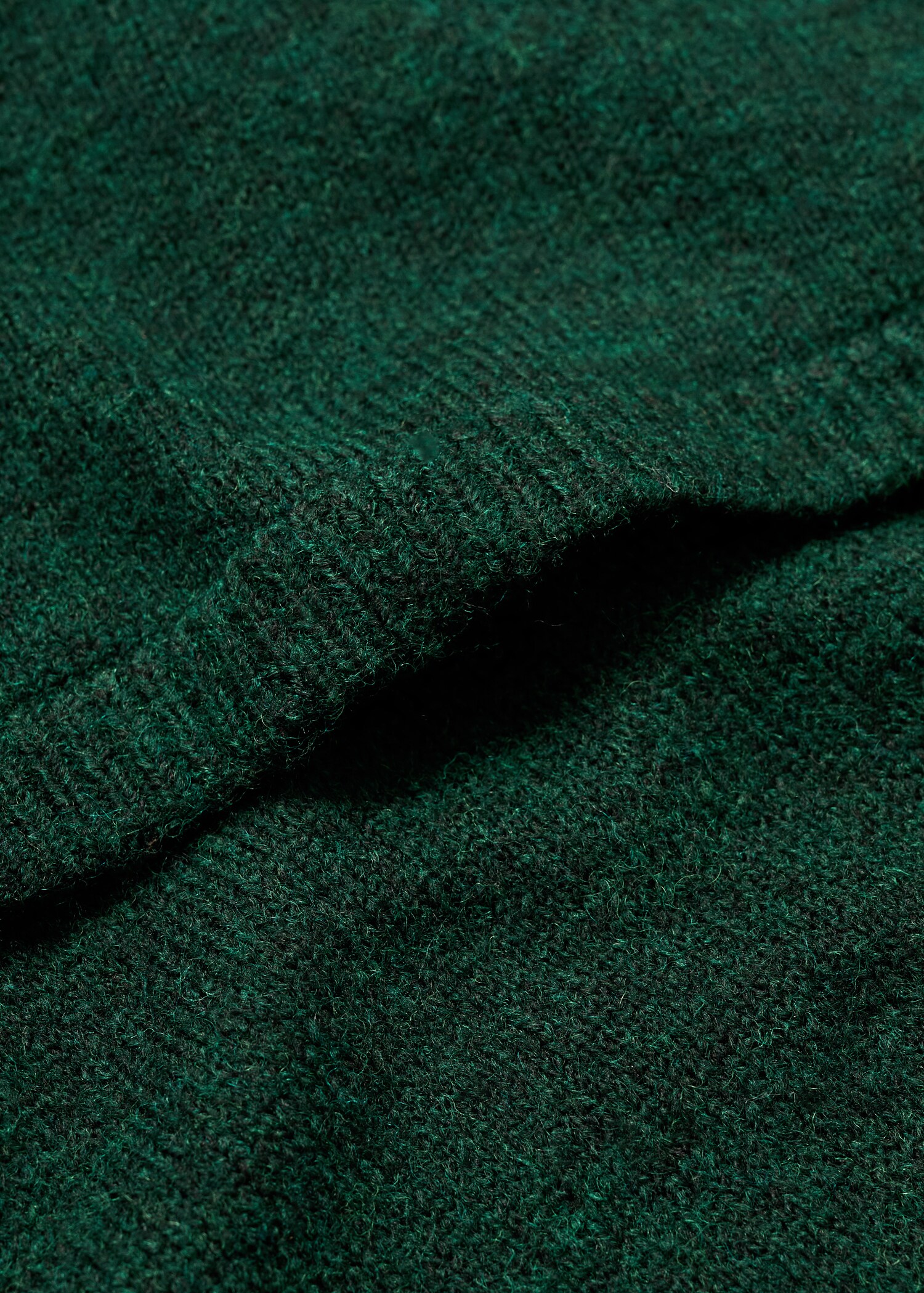 Utställd stickad kjol - Detaljer om artikeln 0