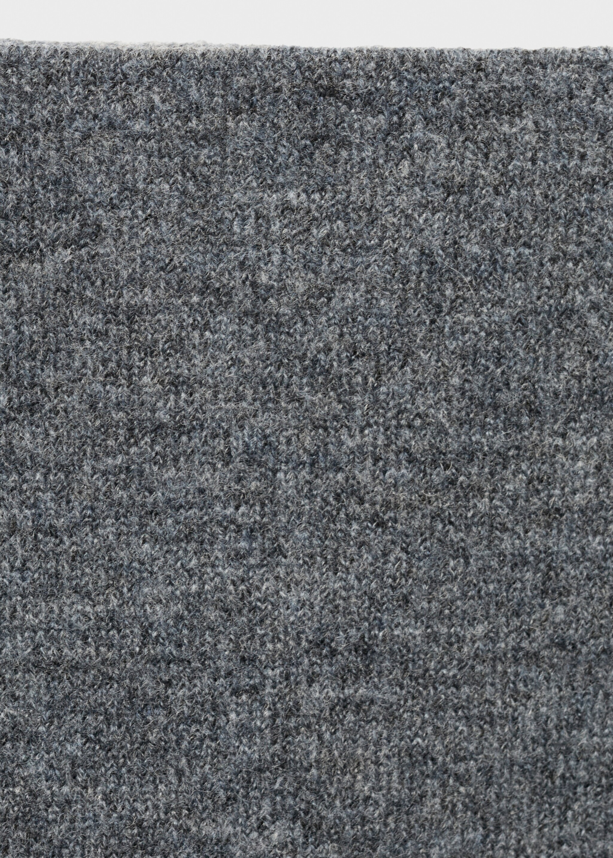 Flared knitted skirt - Details of the article 8, Grey. Ref: 77057701-00.