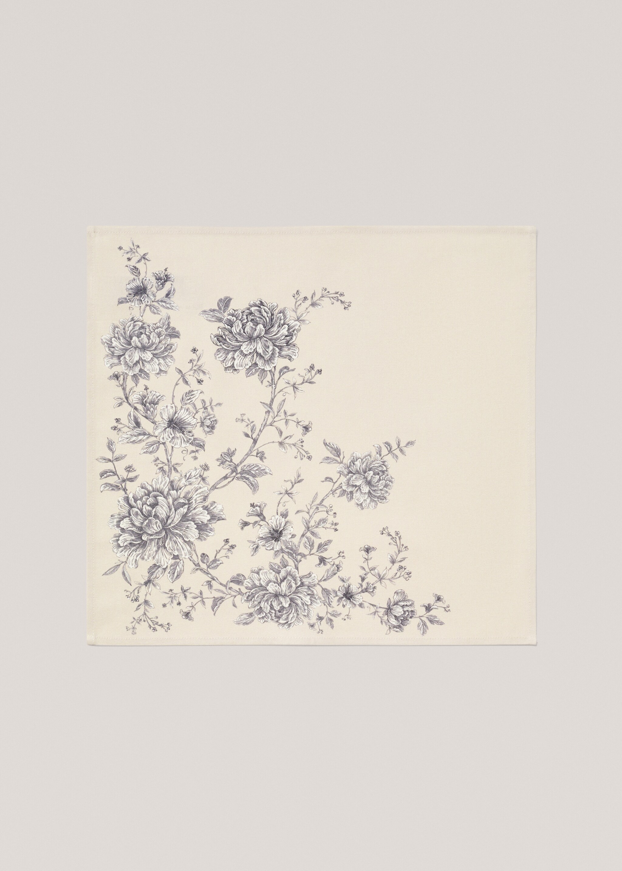 Floral-print cotton napkin 45x45cm - Article without model, Sand. Ref: 77057705-00.