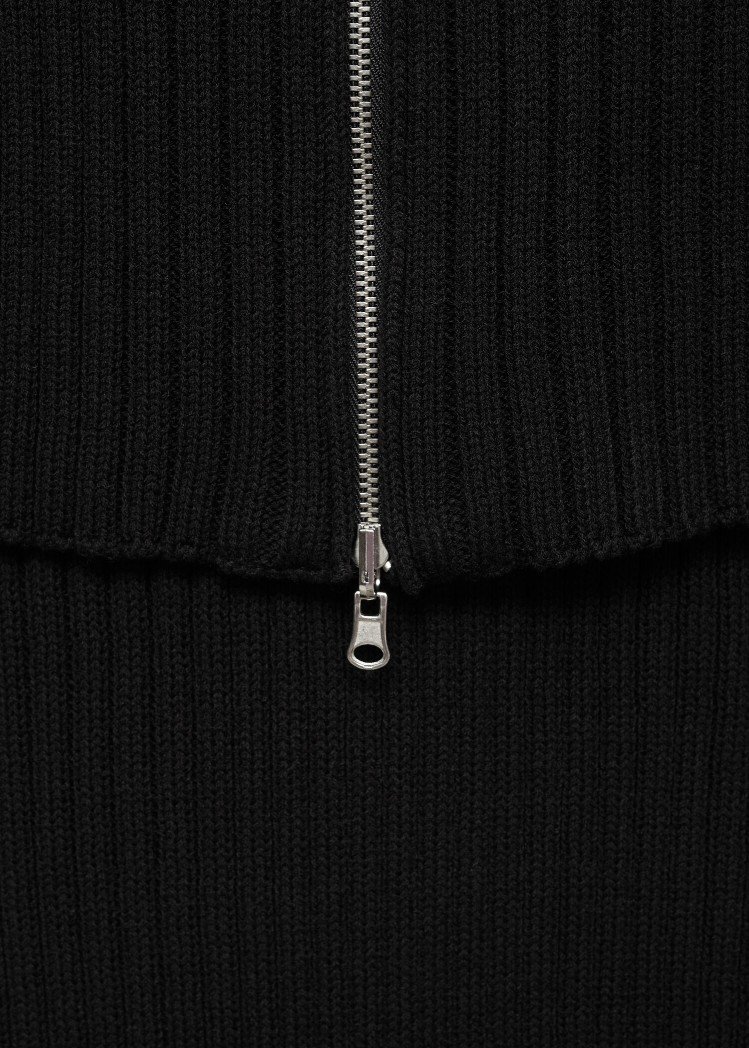 Combined knitted dress with zip - Details of the article 0