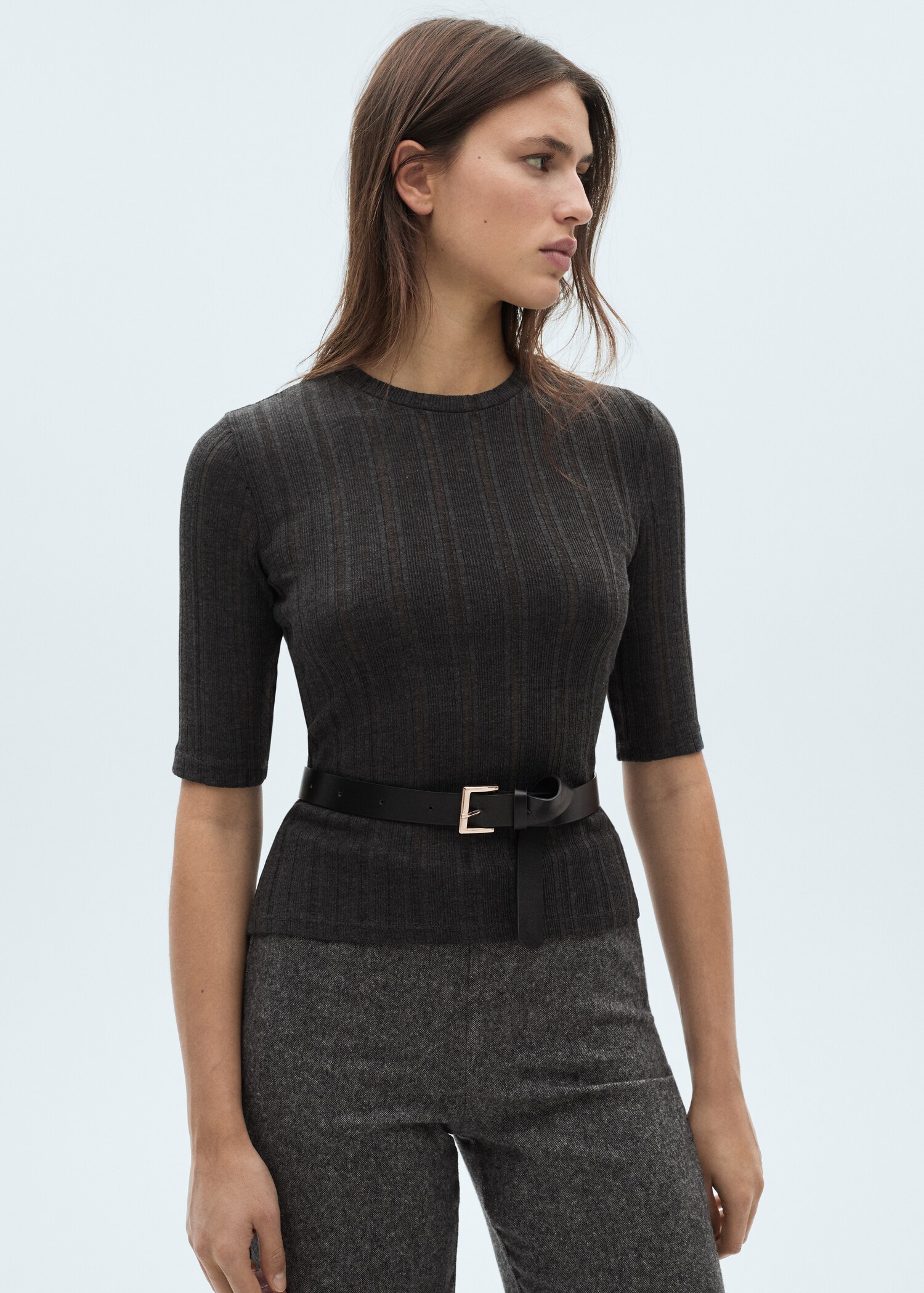 Short-sleeve knitted t-shirt - Medium plane