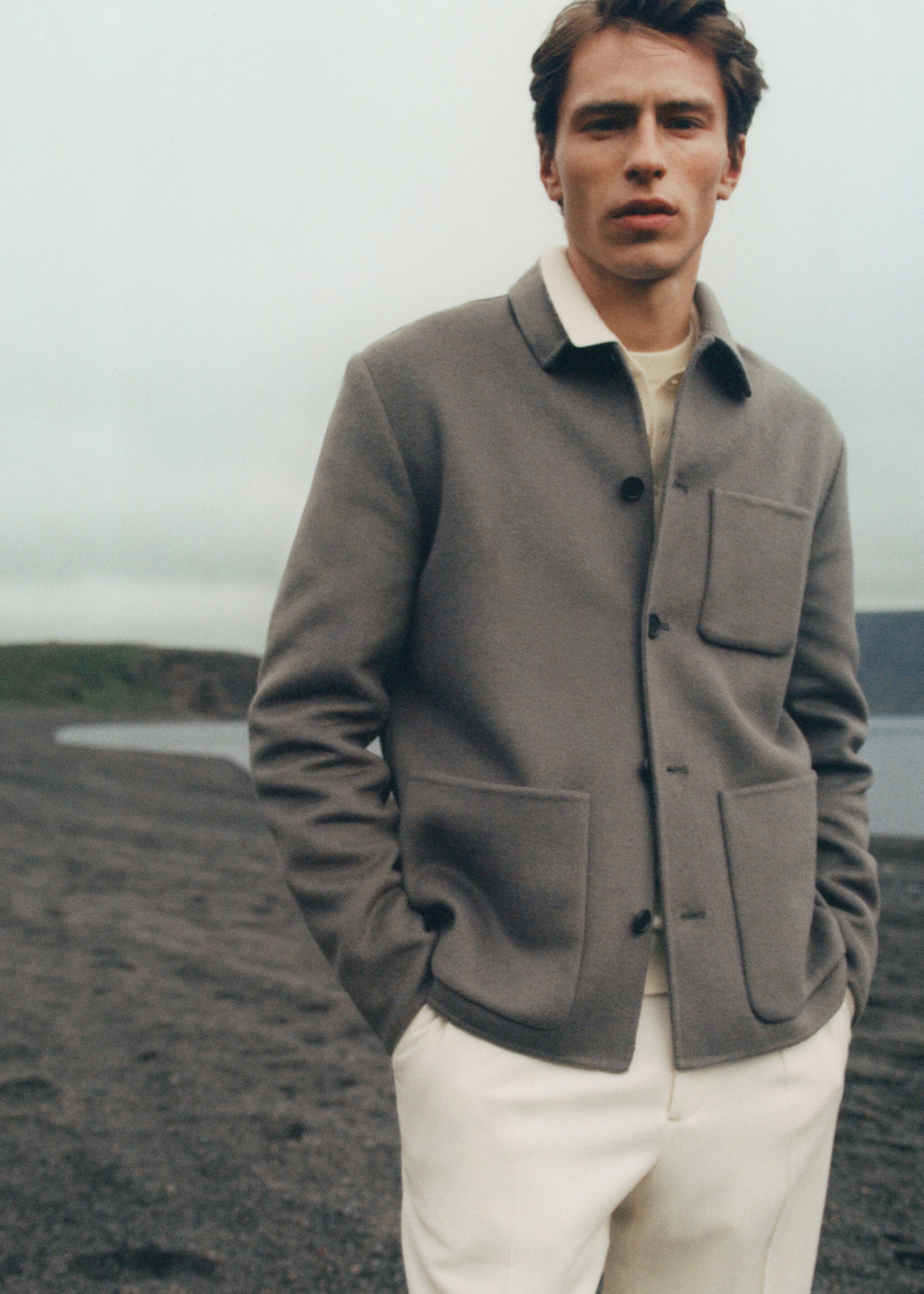 Handmade wool overshirt with pockets - Details of the article 5, Medium Brown. Ref: 77057912-00.