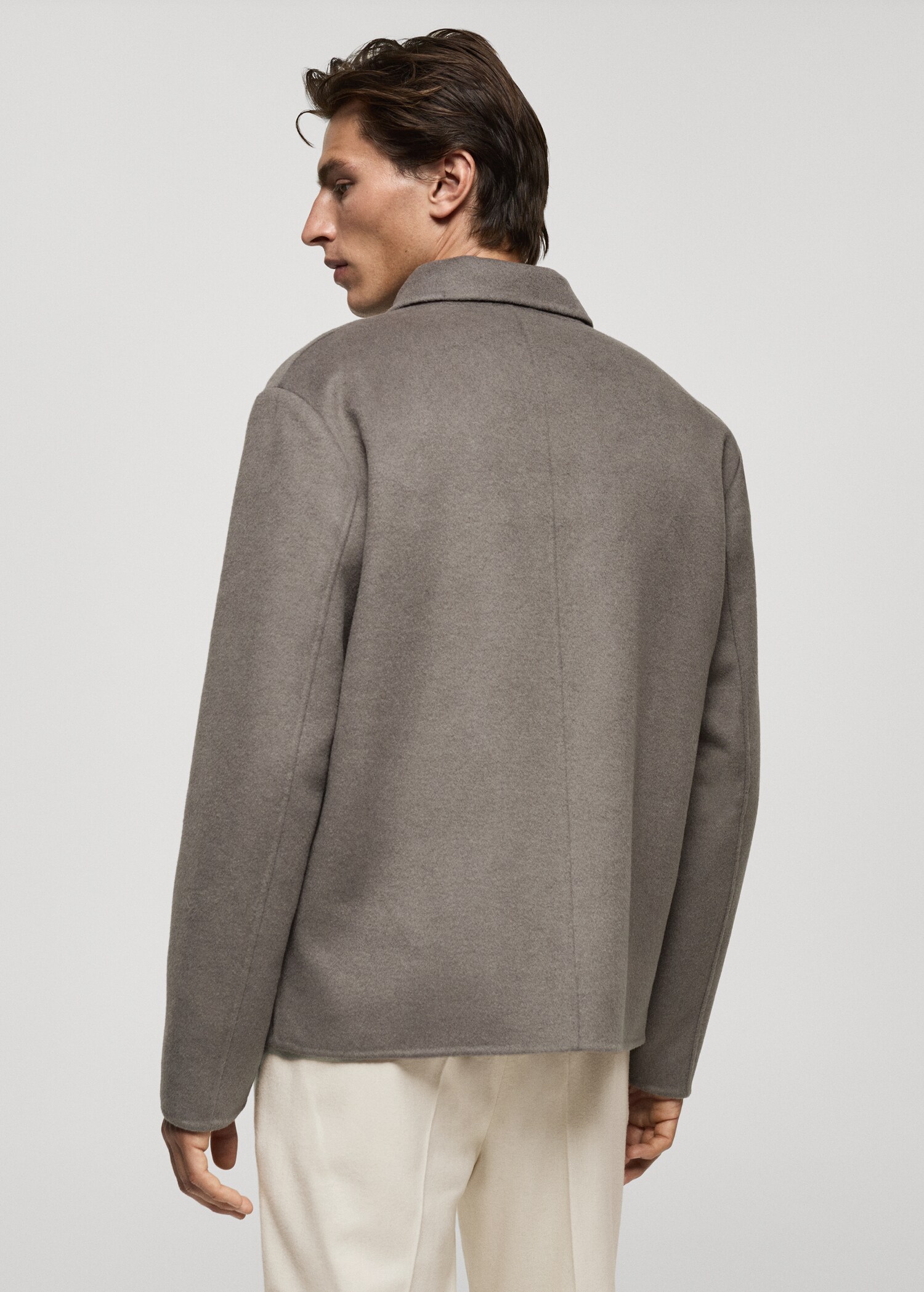 Handmade wool overshirt with pockets - Reverse of the article