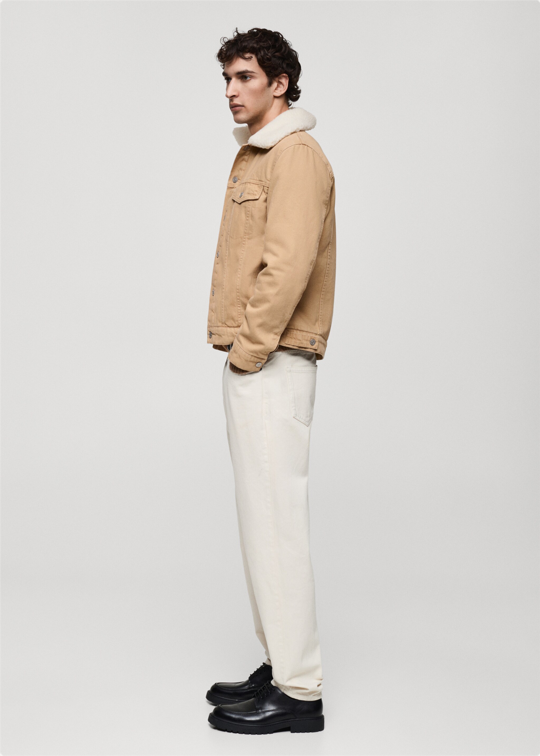 Denim jacket with shearling collar - Details of the article 2, Beige. Ref: 77057913-00.