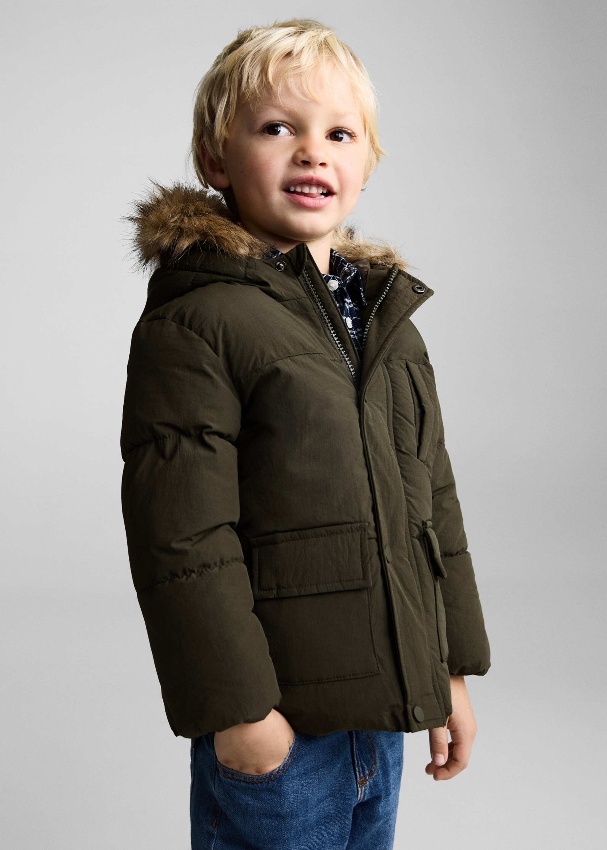 Steppanorak mit Fleece-Innenfutter - Mittlere Ansicht, Khaki. Ref: 77057927-00.