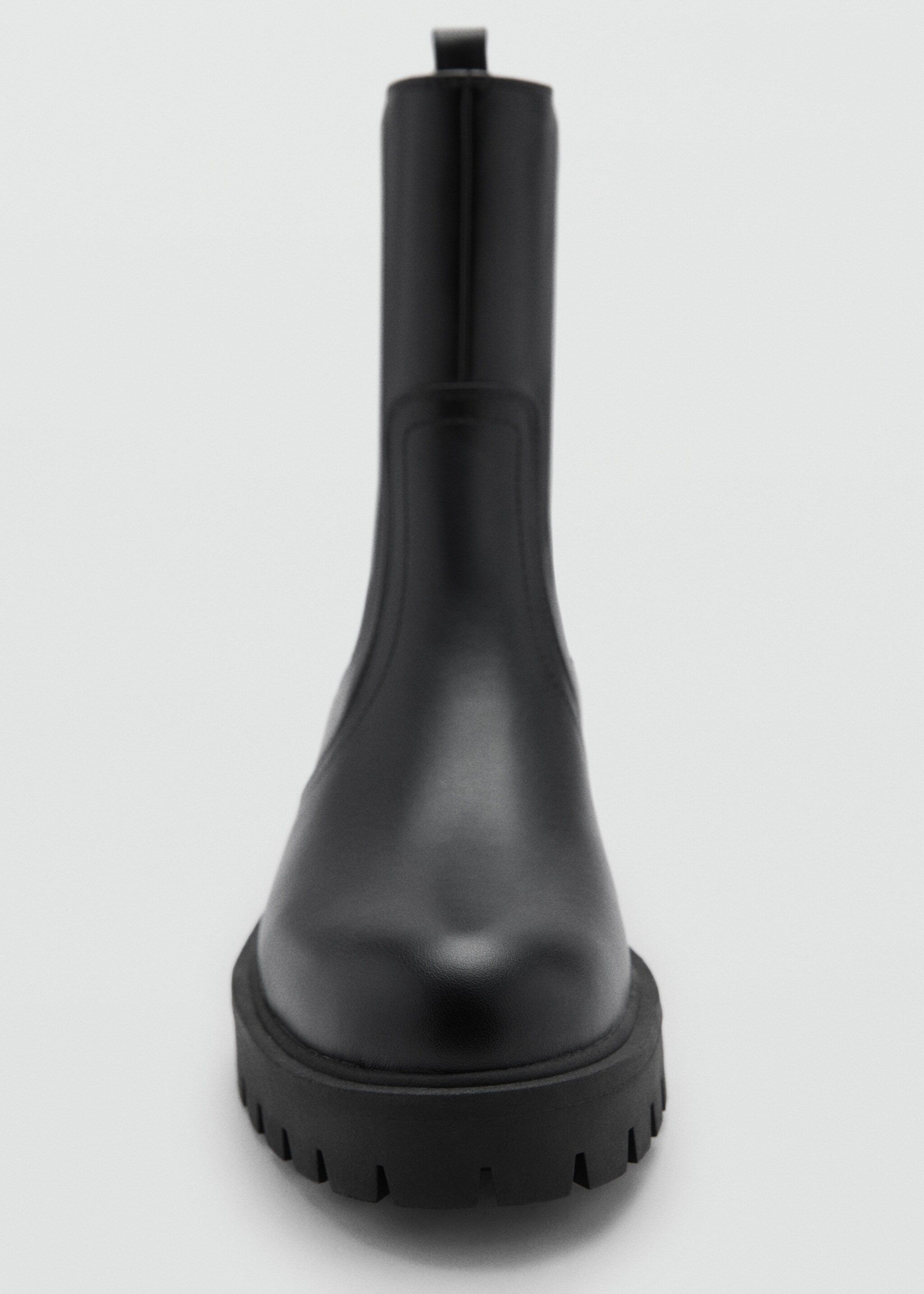 Track sole Chelsea boots - Details of the article 2, Black. Ref: 77057928-00.