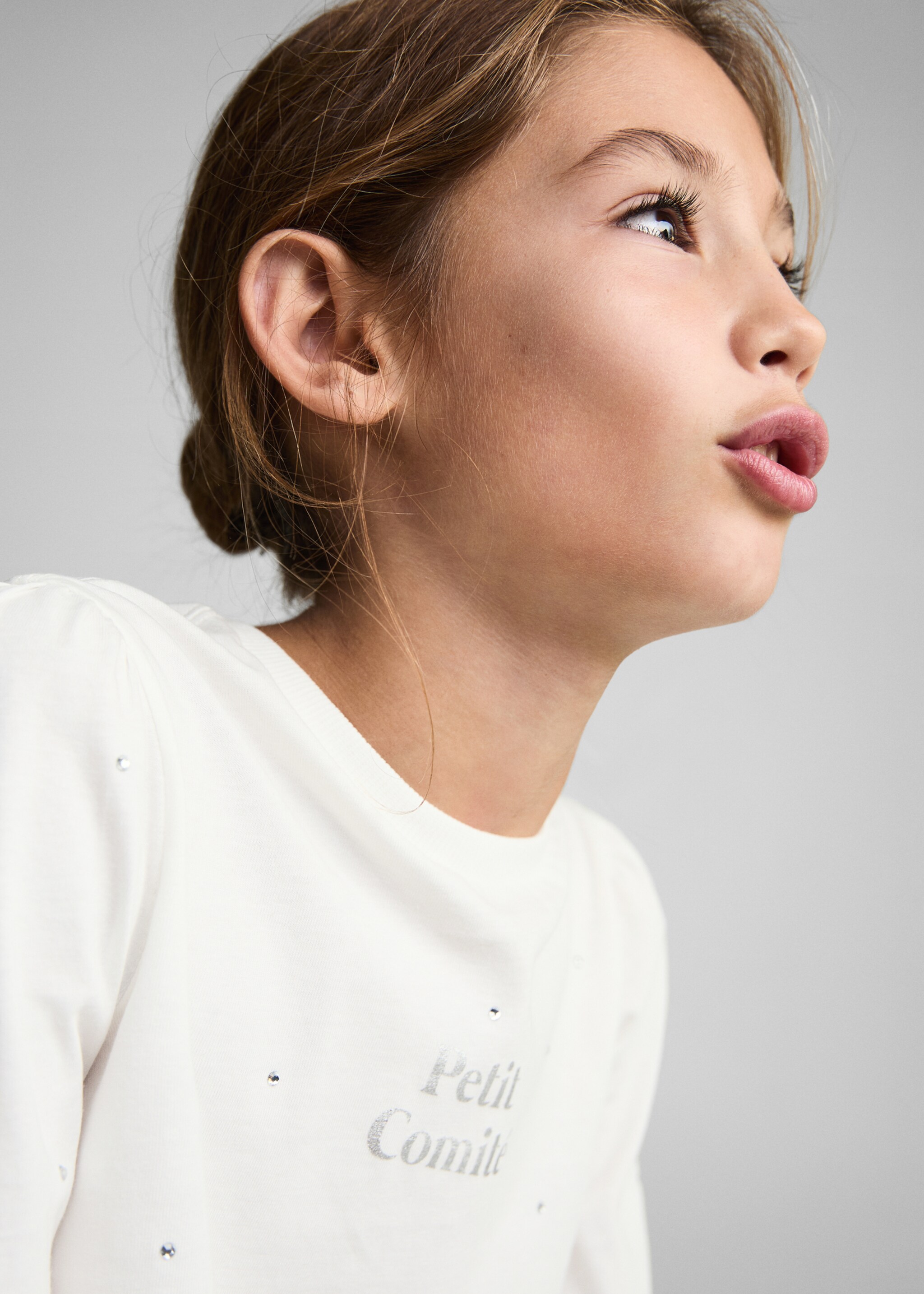 Langarm-T-Shirt mit Strassdetail - Detail des Artikels 1, Cremeweiß. Ref: 77057931-00.