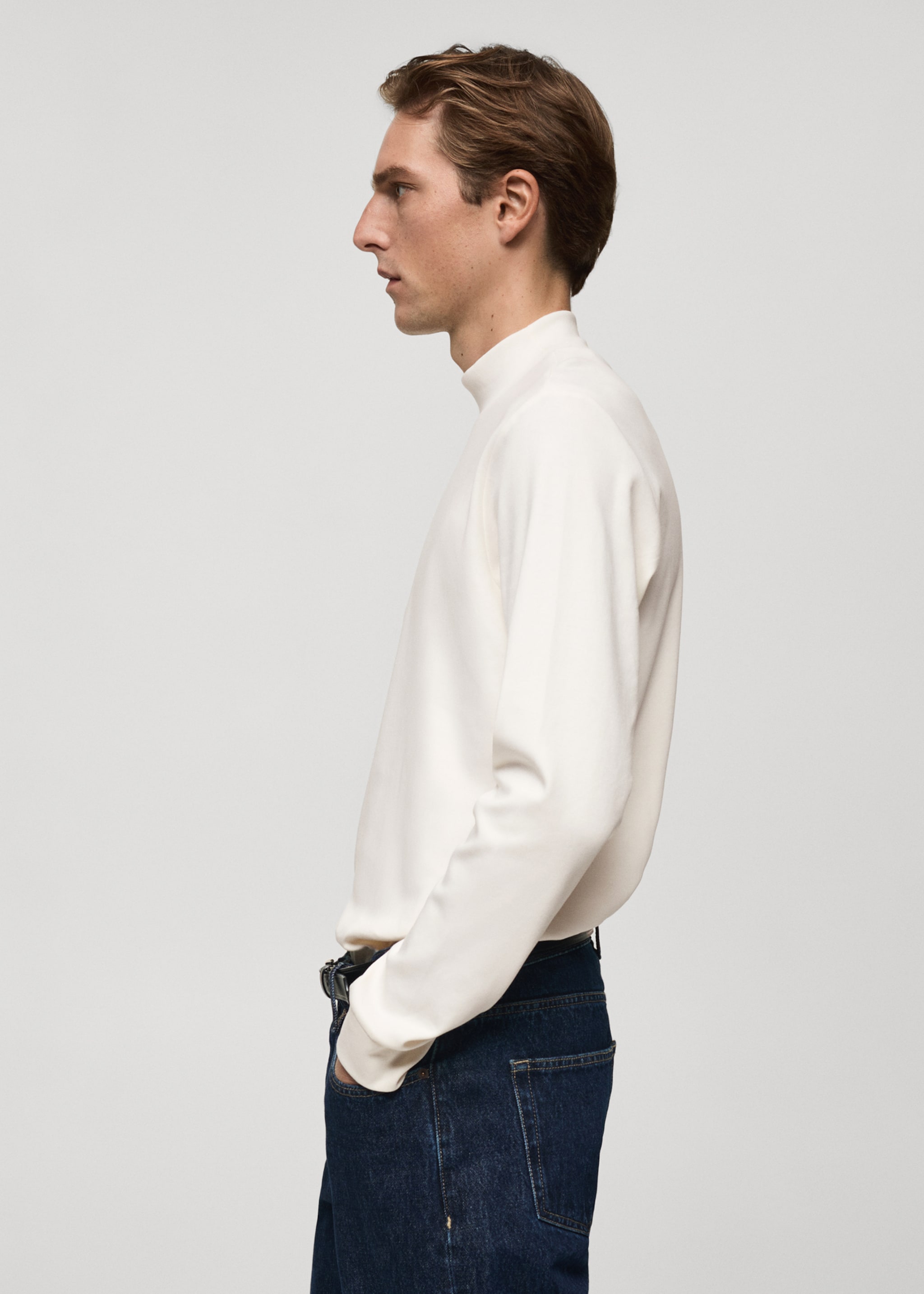 Cotton t-shirt with perkins neck - Details of the article 2, Ecru. Ref: 77057932-00.