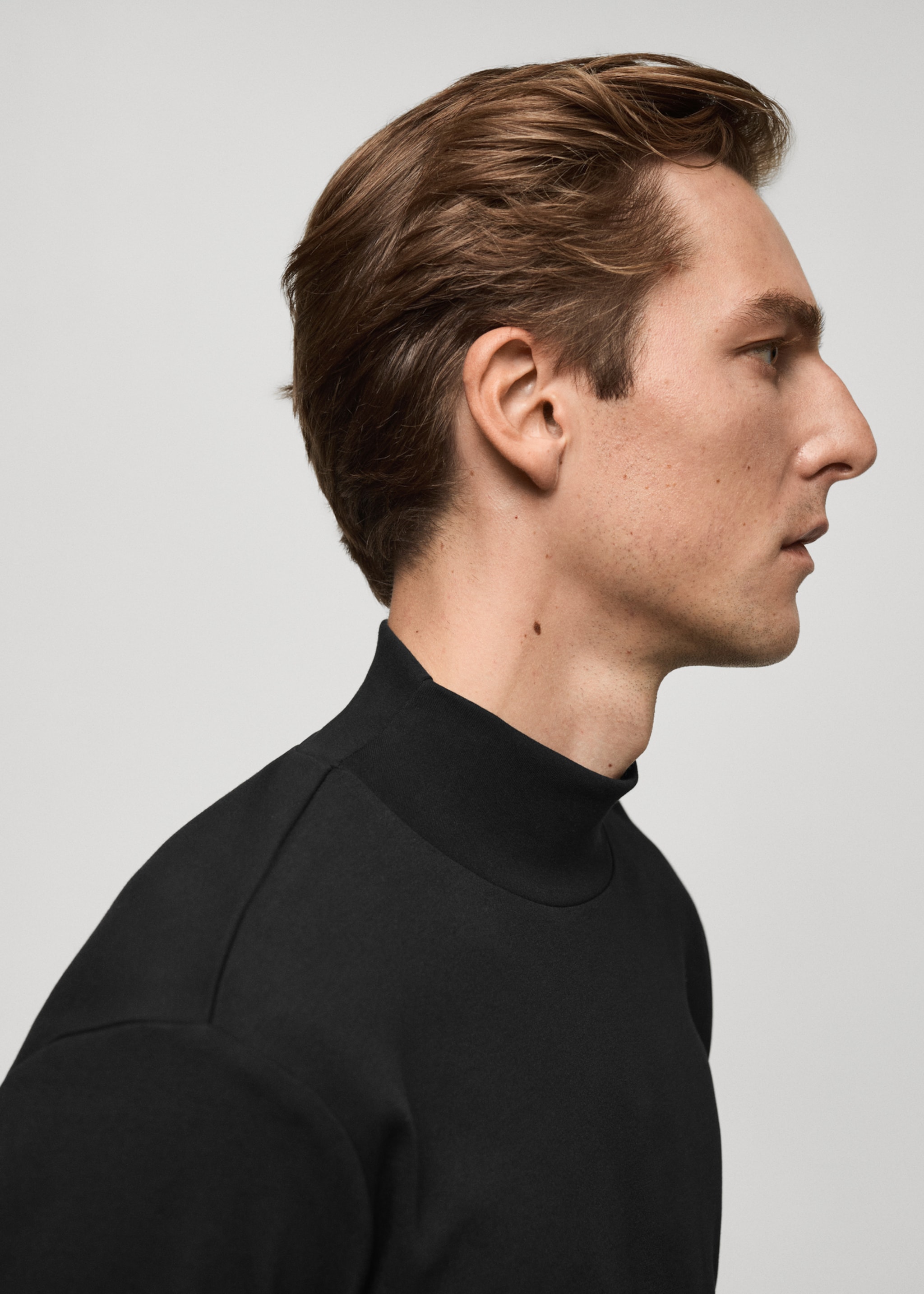 Cotton t-shirt with perkins neck - Details of the article 1, Black. Ref: 77057932-00.