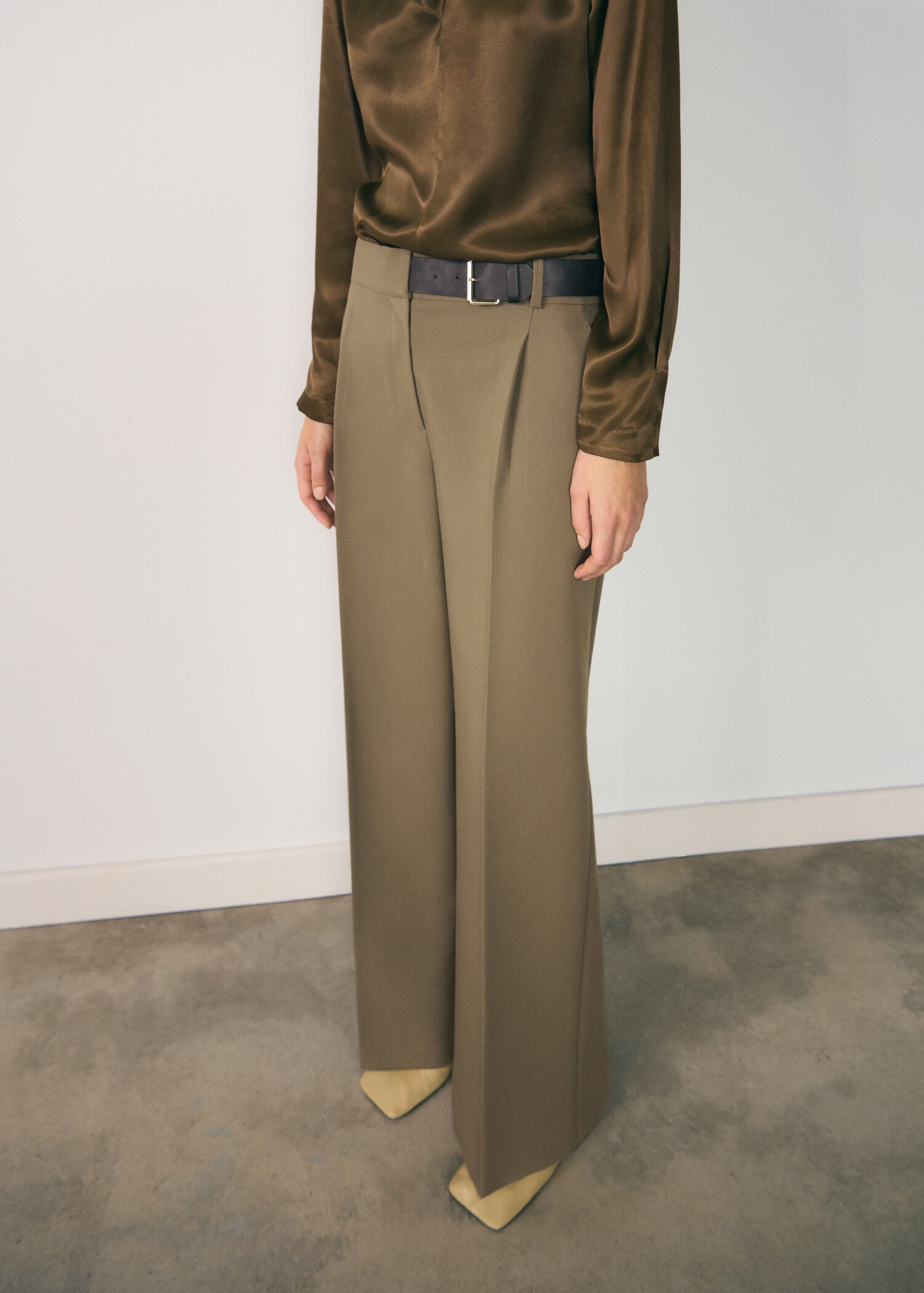 Belt straight-fit pants - Medium plane