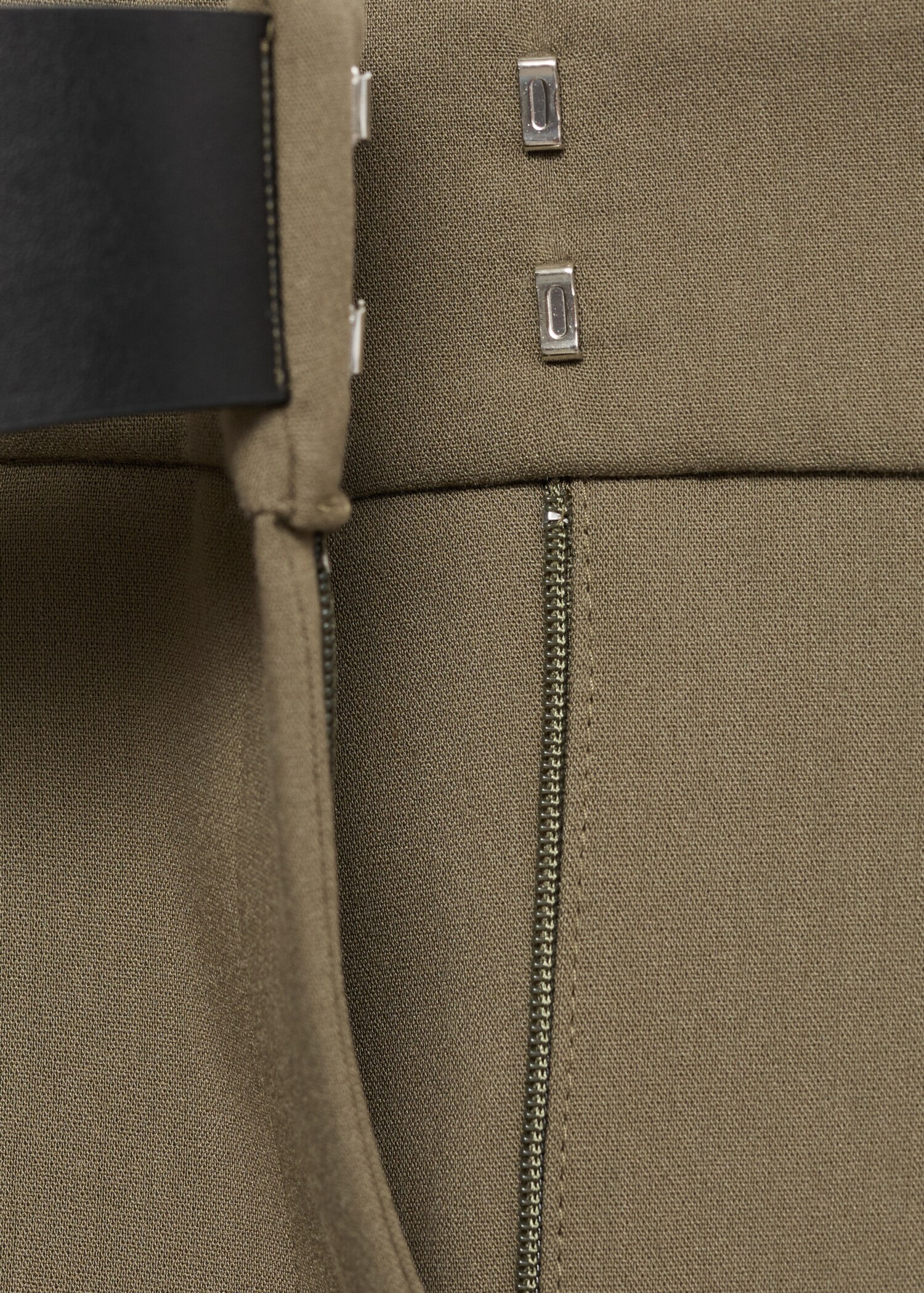 Belt straight-fit pants - Details of the article 0