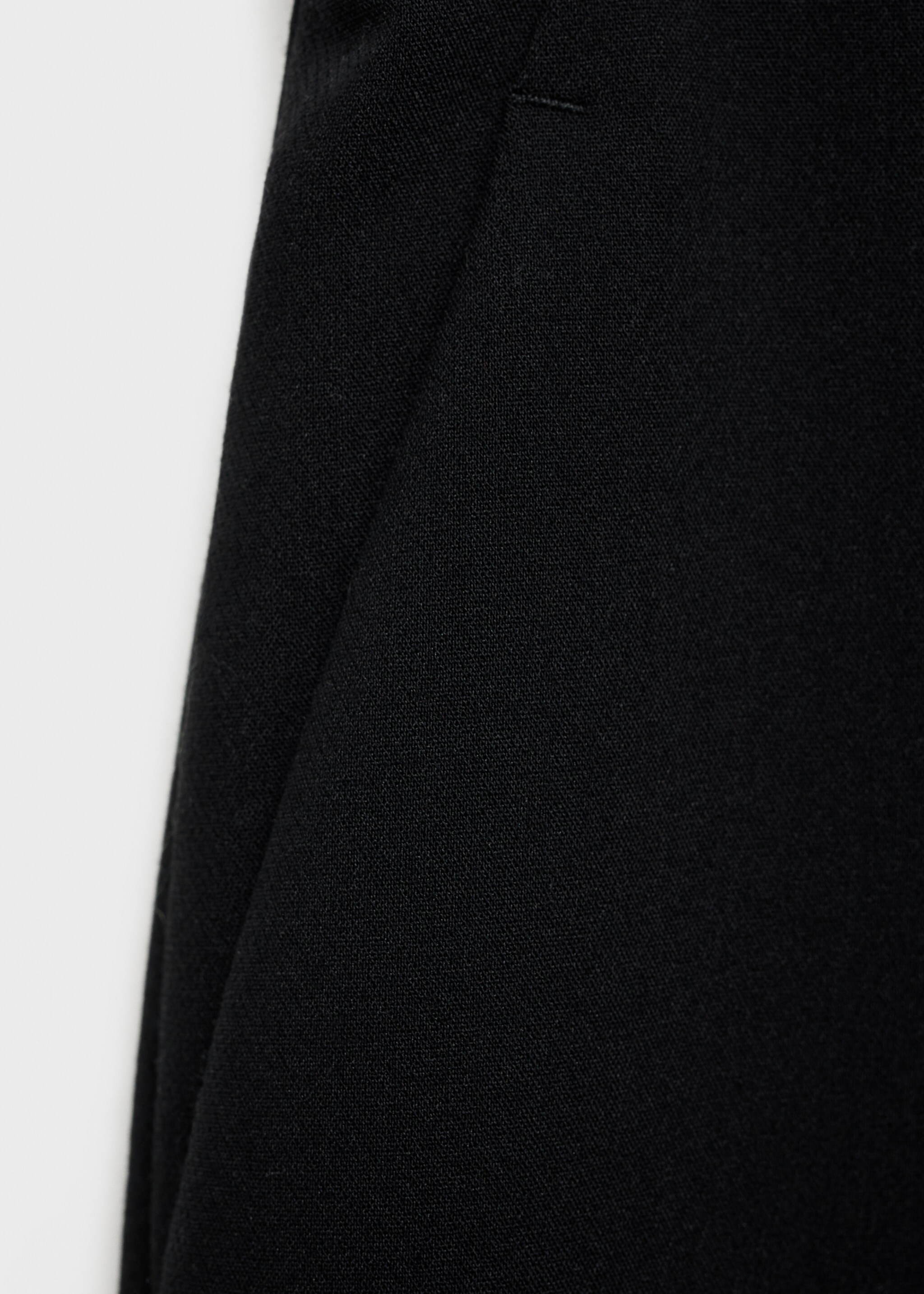 Belt straight-fit pants - Details of the article 0, Black. Ref: 77057937-00.