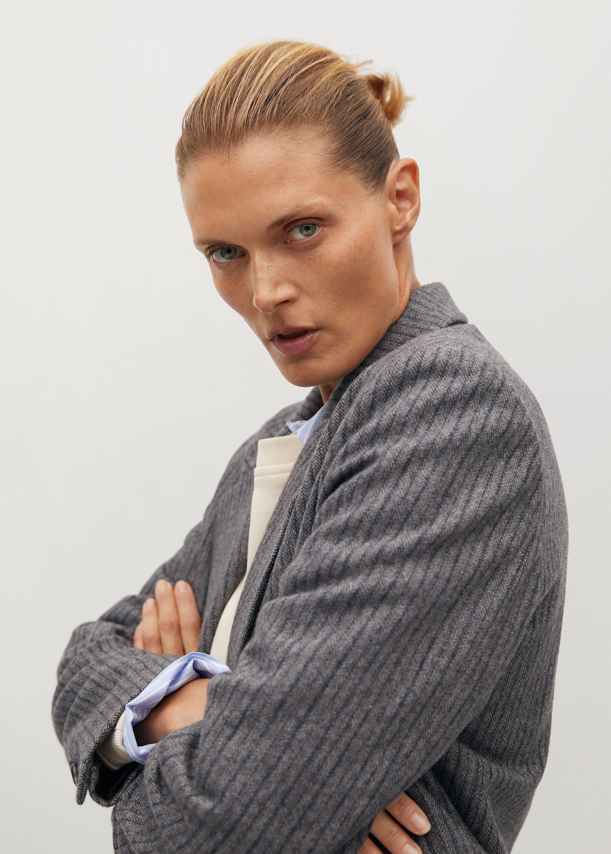 Striped woollen suit jacket - Details of the article 2