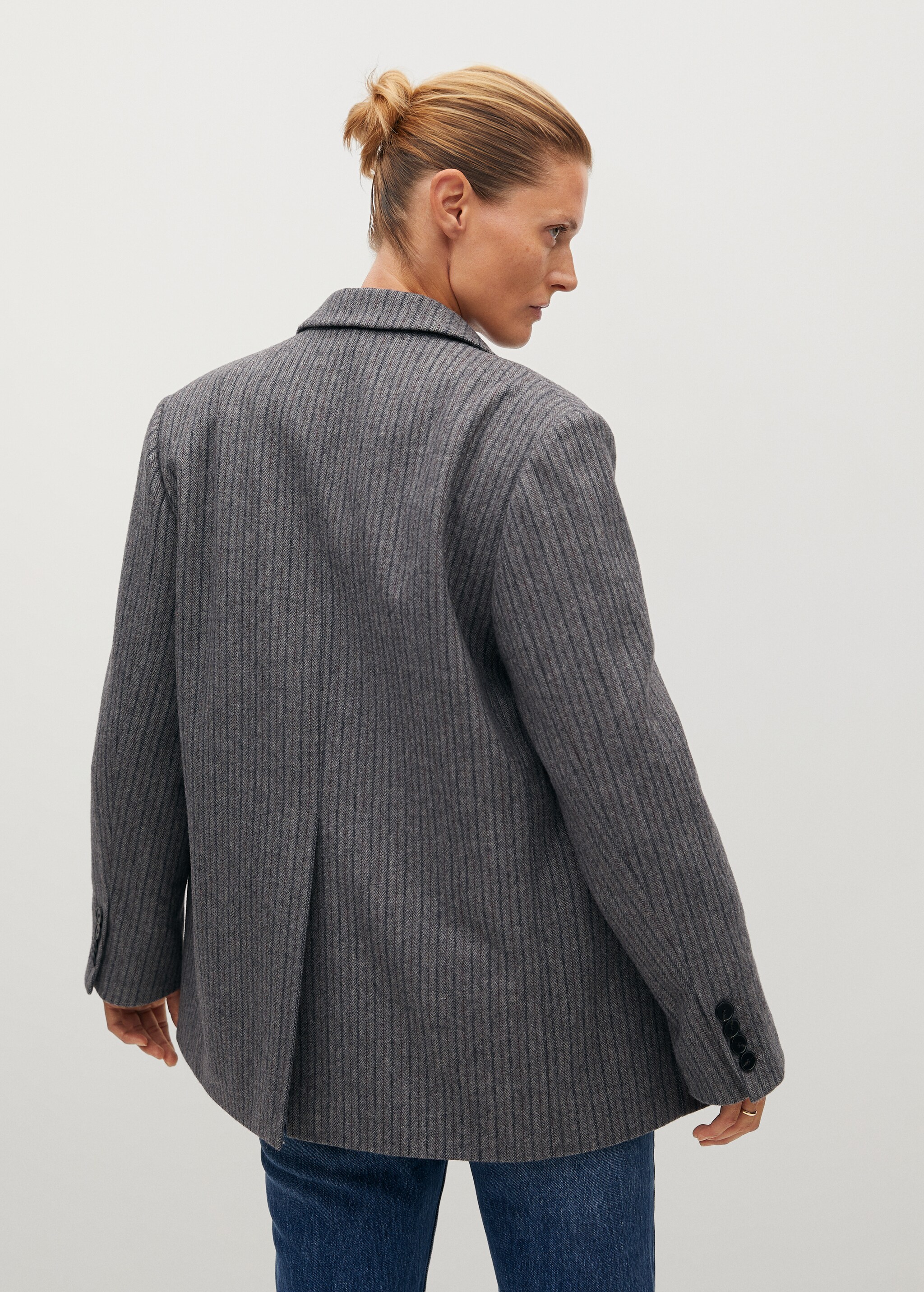 Striped woollen suit jacket - Reverse of the article