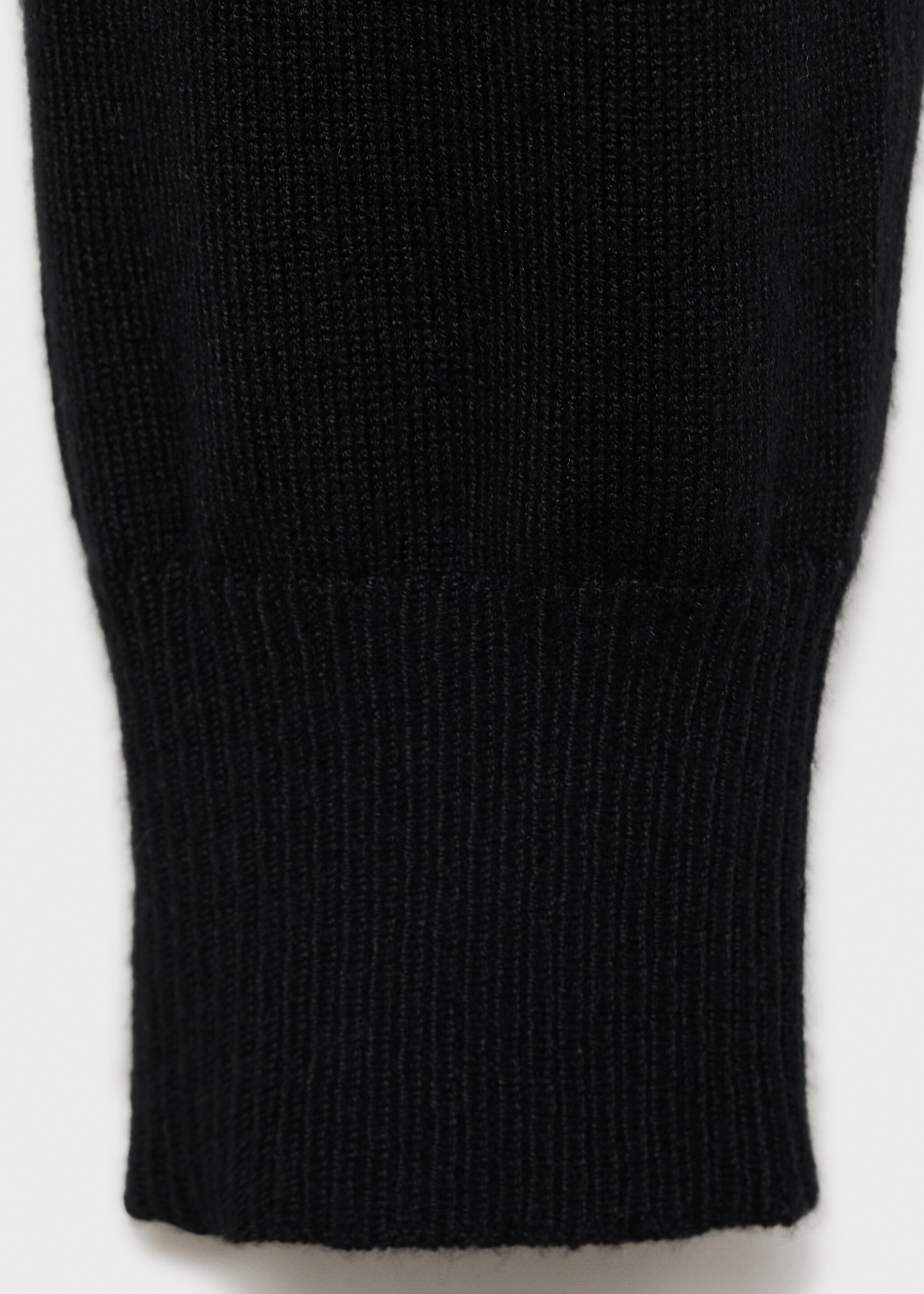 Fine knit sweater with buttons - Details of the article 0, Black. Ref: 77058268-00.
