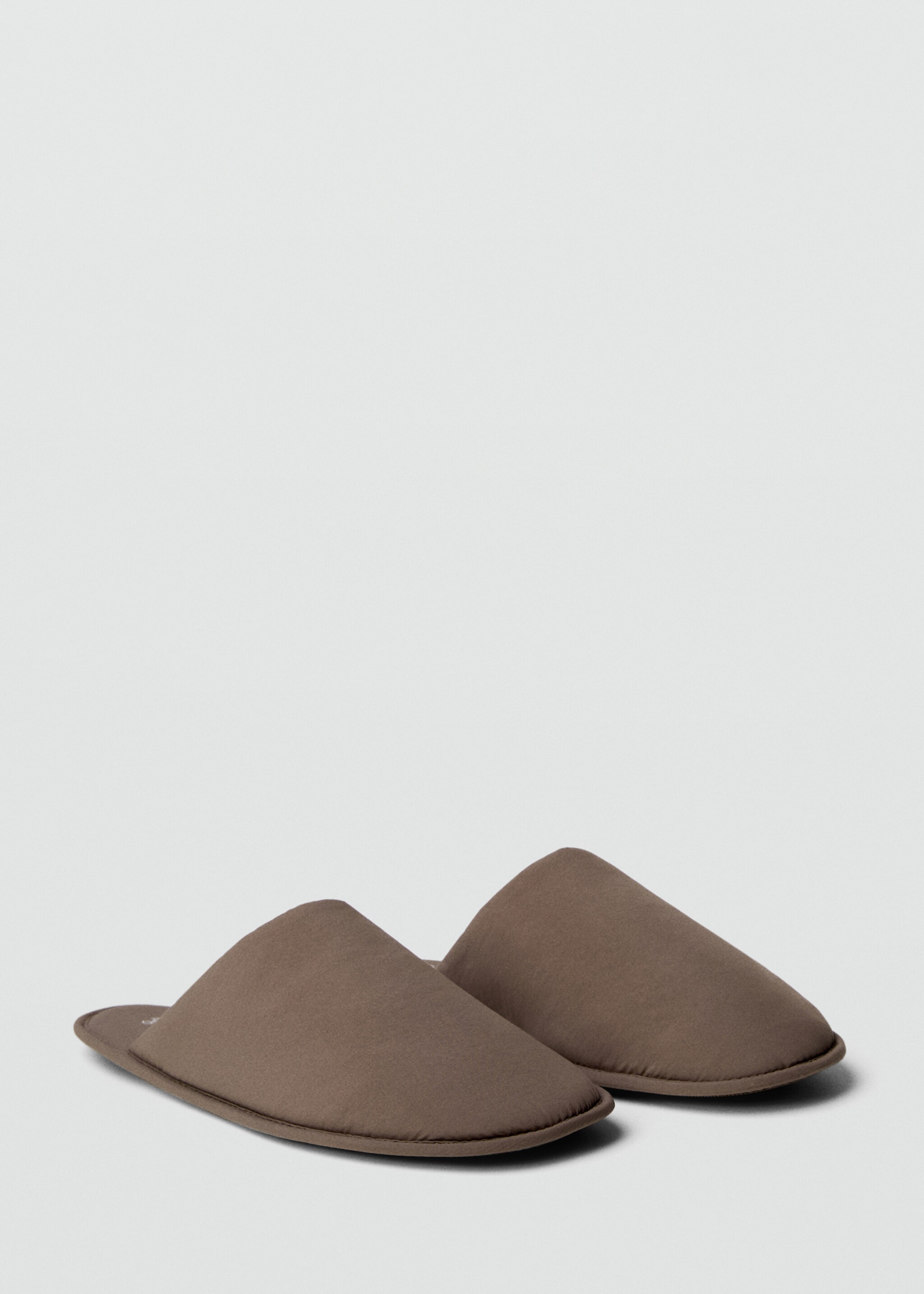 Padded slippers - Medium plane, Brown. Ref: 77058269-00.