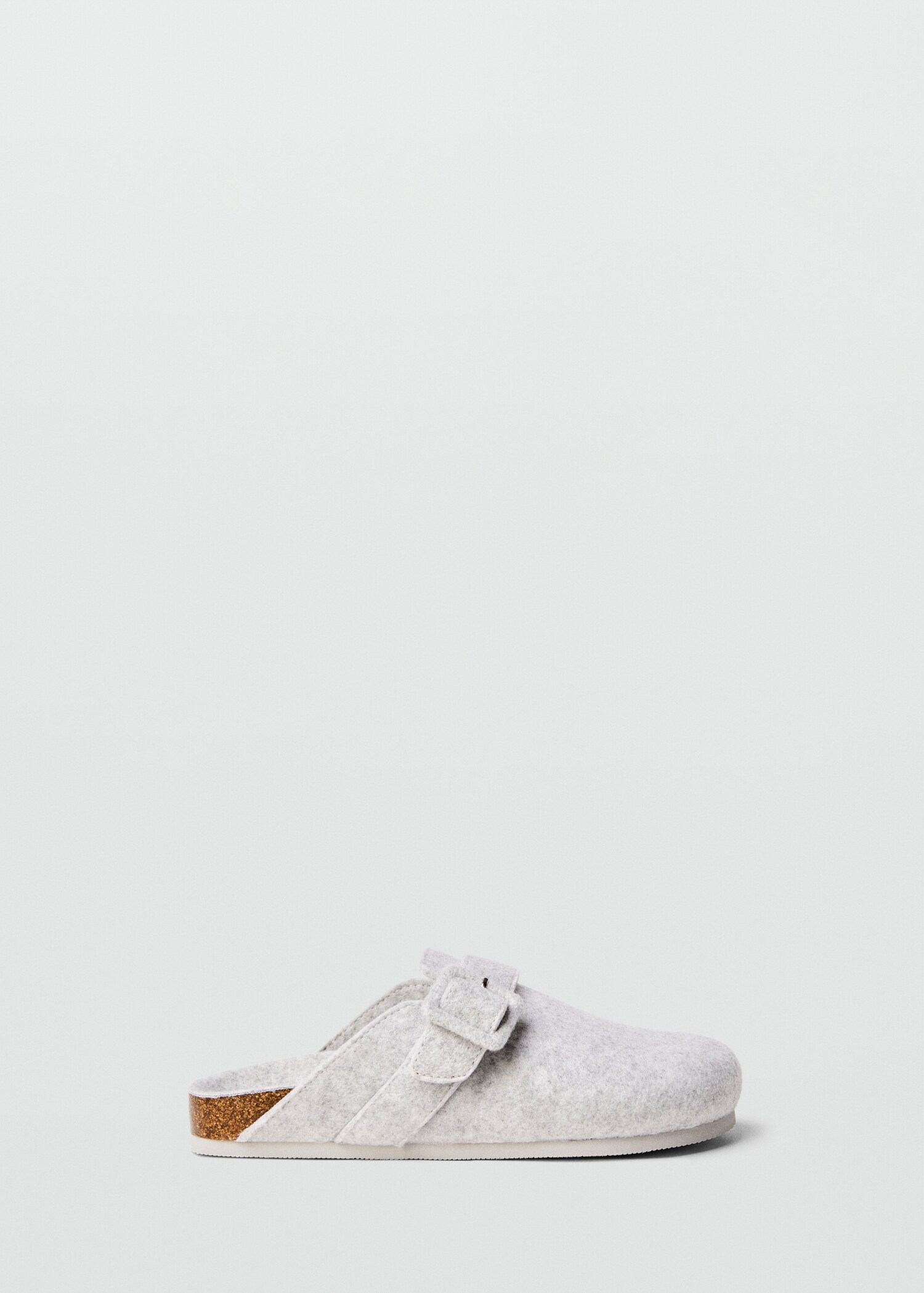 Clog house slippers - Article without model