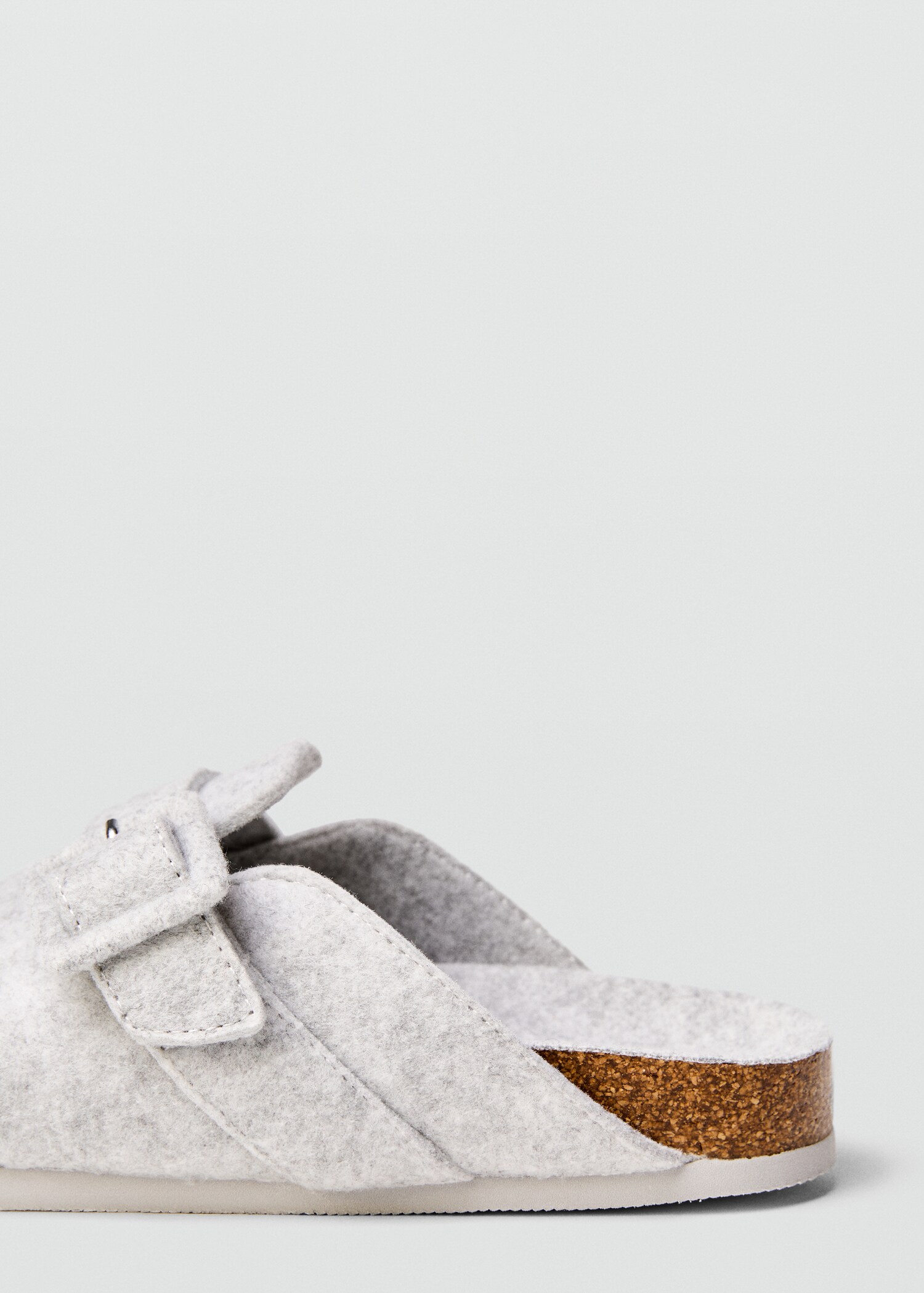 Clog house slippers - Details of the article 1