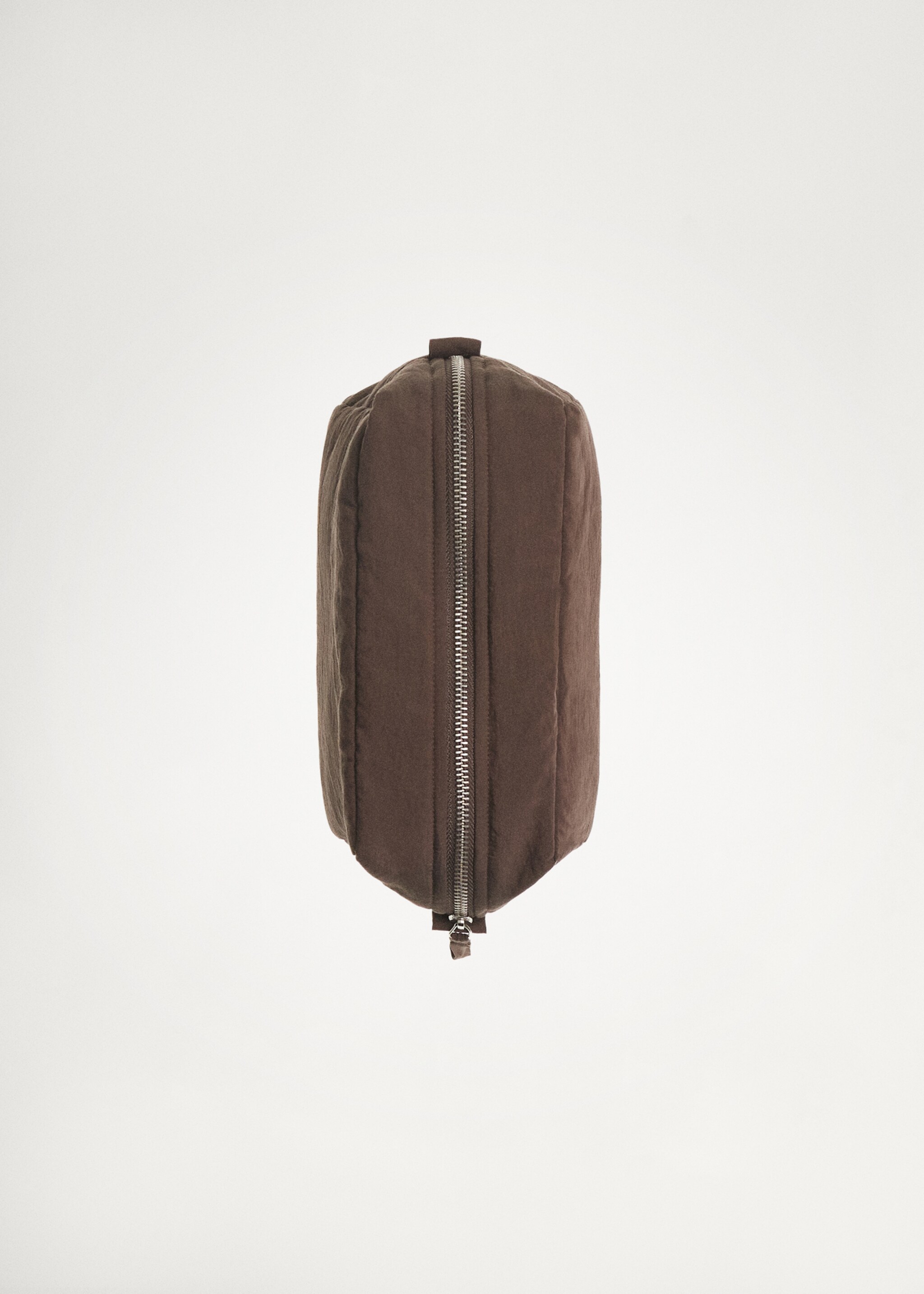 Toiletry bag with rectangular design - Details of the article 9, Brown. Ref: 77058274-00.