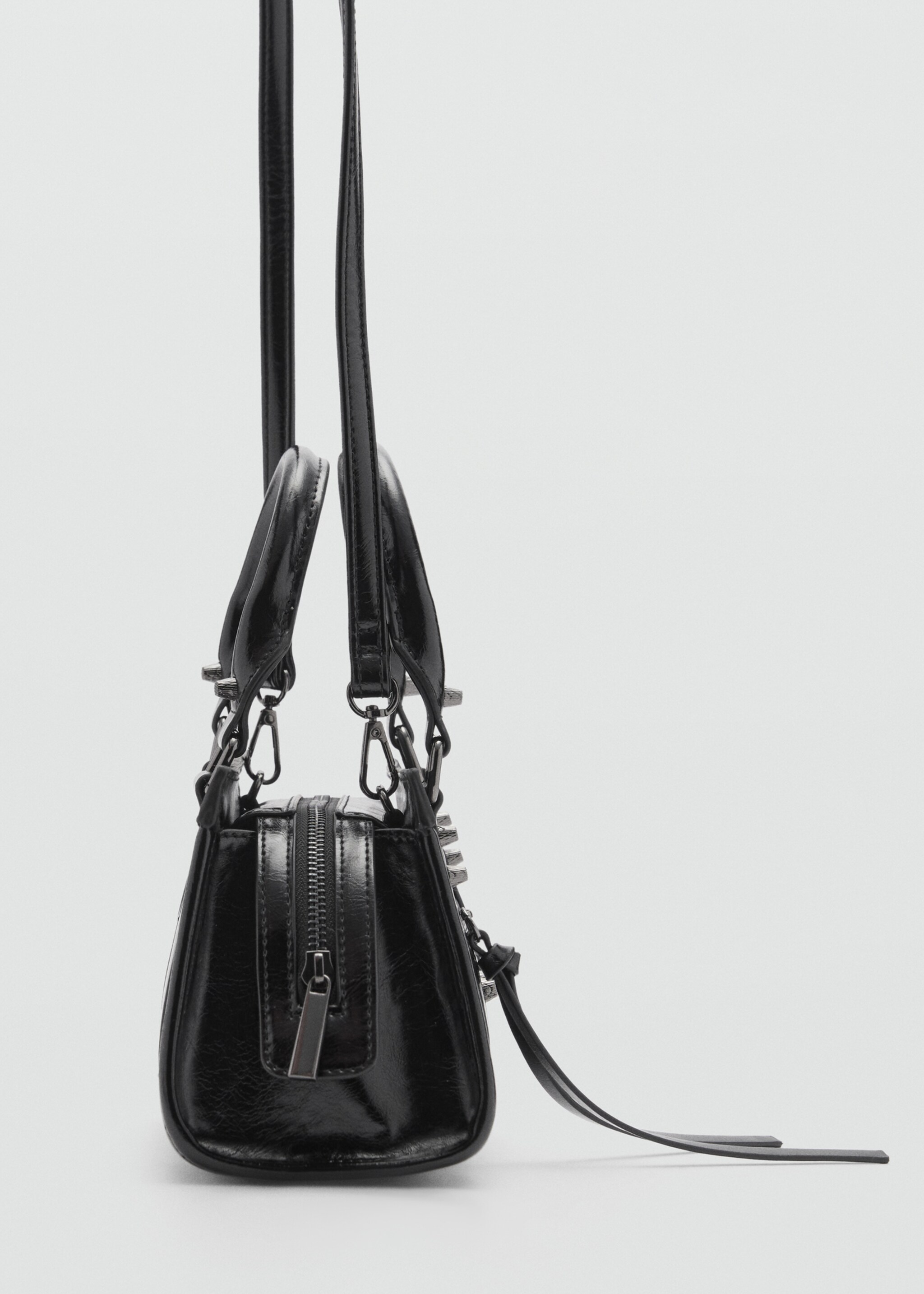 Mini-Bag mit nietenverziertem Henkel - Detail des Artikels 2
