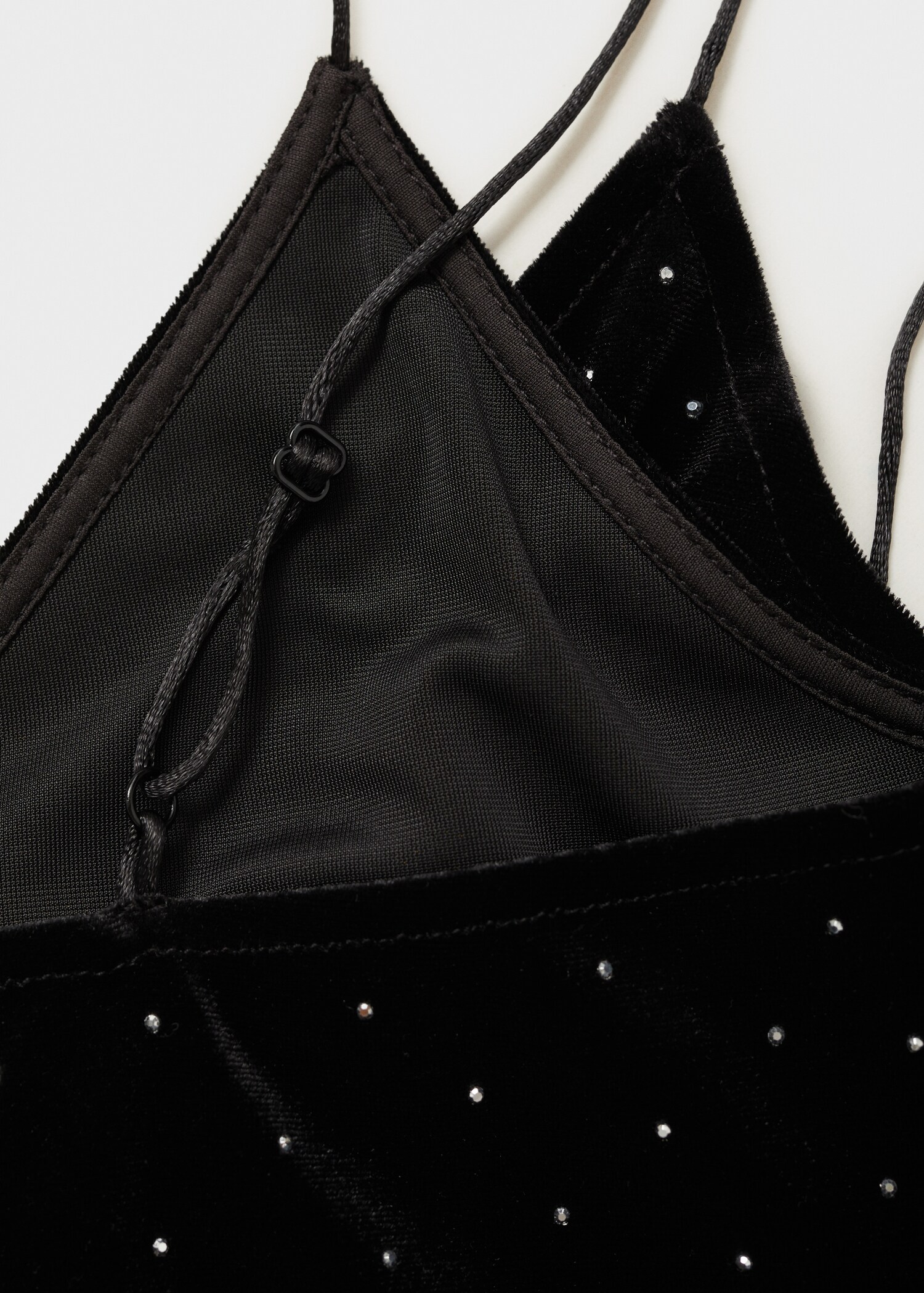 Strassverziertes Samttop - Detail des Artikels 0