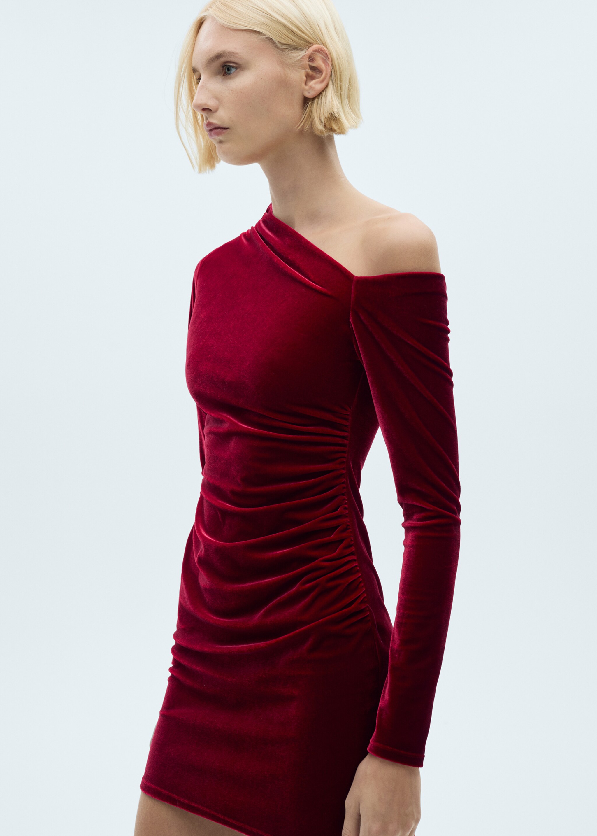 Asymmetric velvet dress - Medium plane, Red. Ref: 77059062-00.
