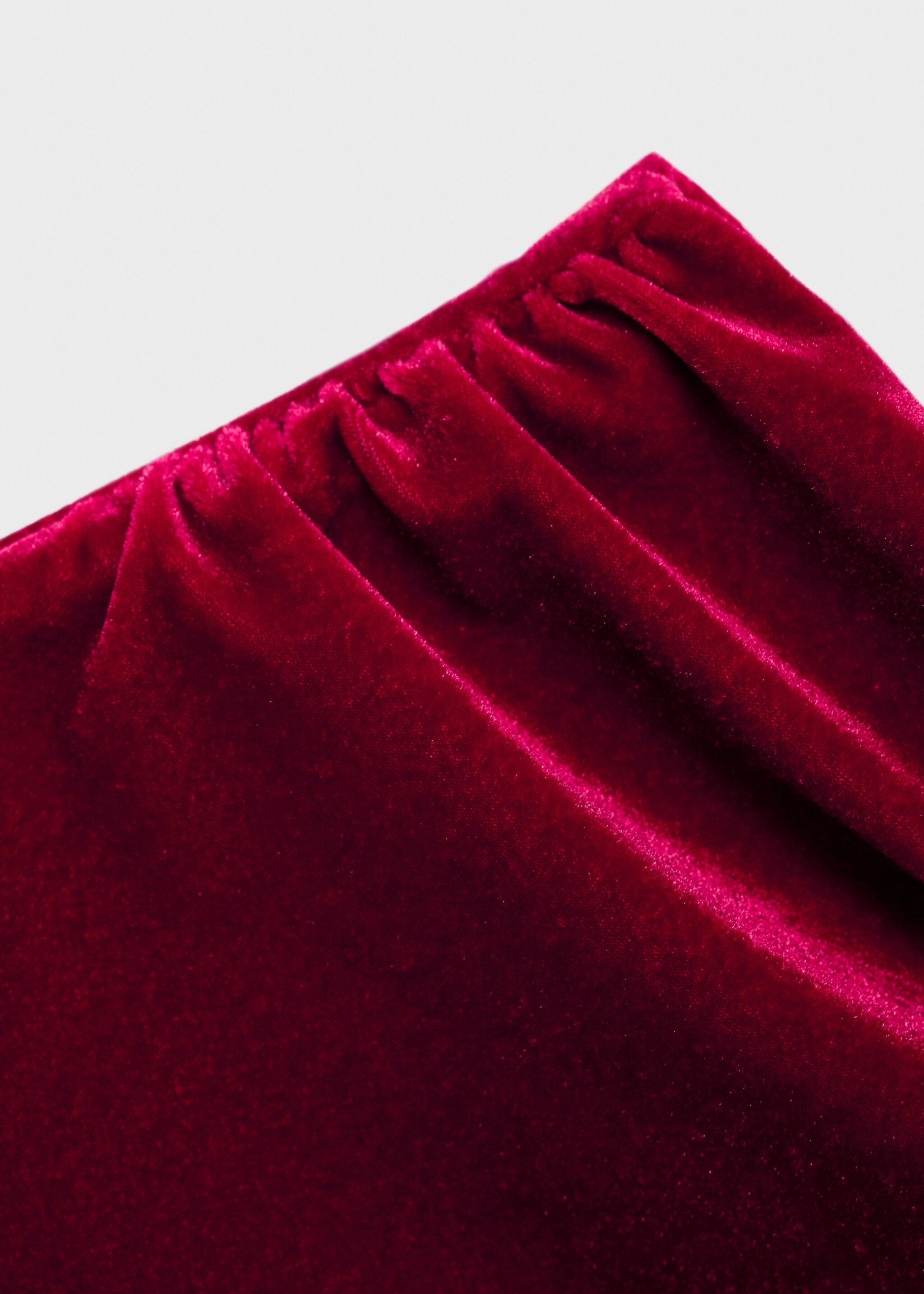 Asymmetric velvet dress - Details of the article 8, Red. Ref: 77059062-00.