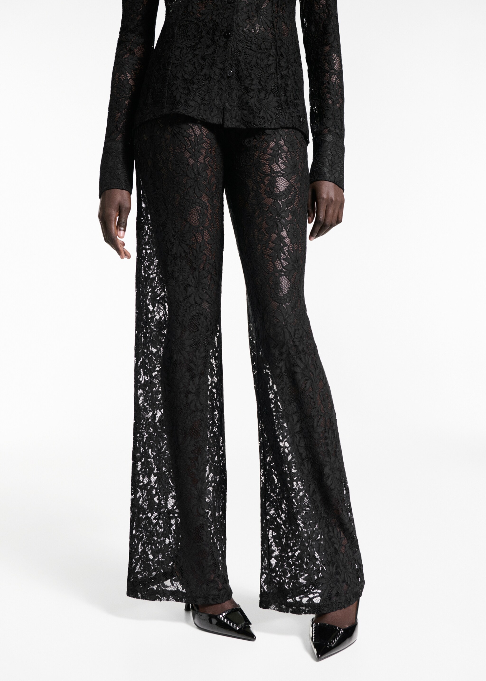 Wideleg-Hose mit Spitze - Mittlere Ansicht, Schwarz. Ref: 77059064-00.