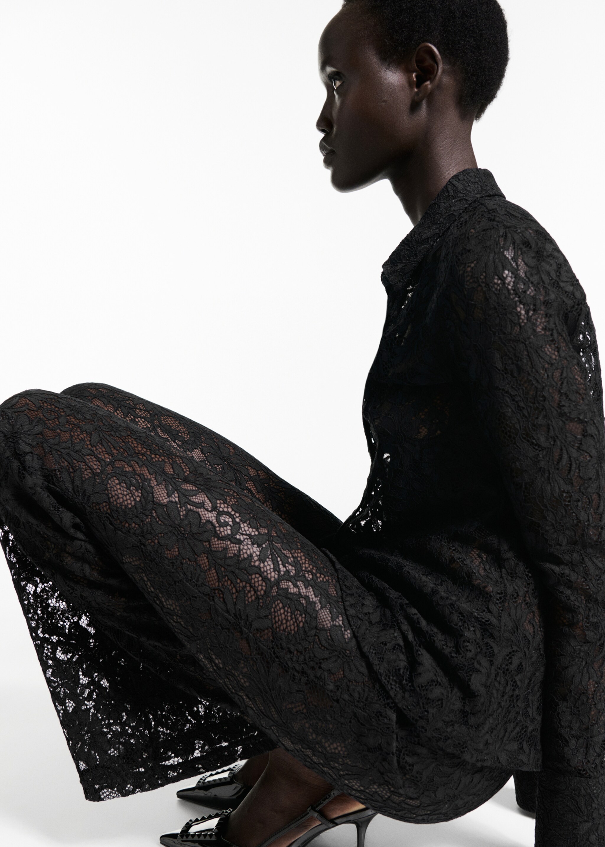 Wideleg-Hose mit Spitze - Detail des Artikels 1, Schwarz. Ref: 77059064-00.