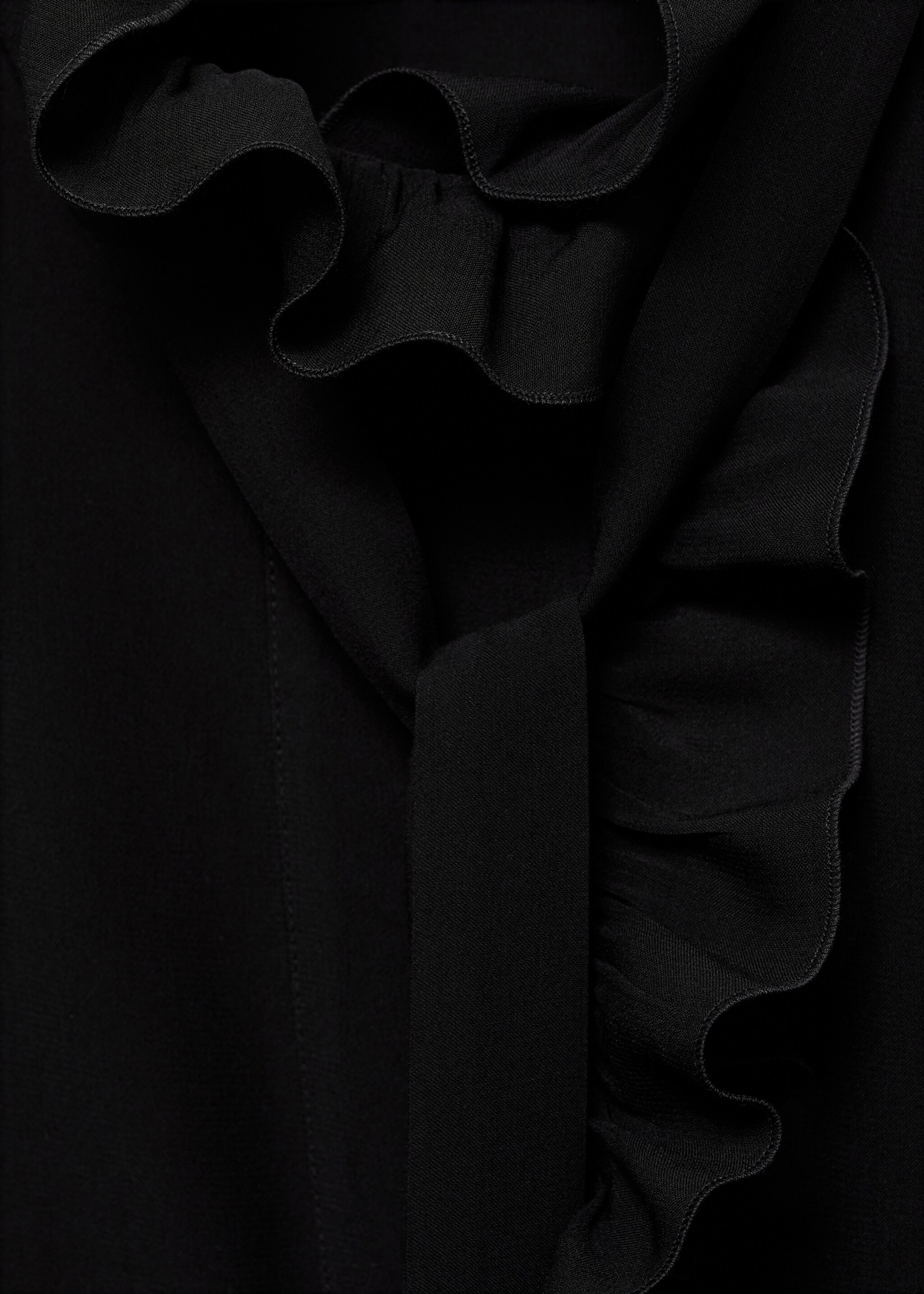 Blouse met hoge boord en ruche - Detail van het artikel 8, Zwart. Ref: 77059069-00.