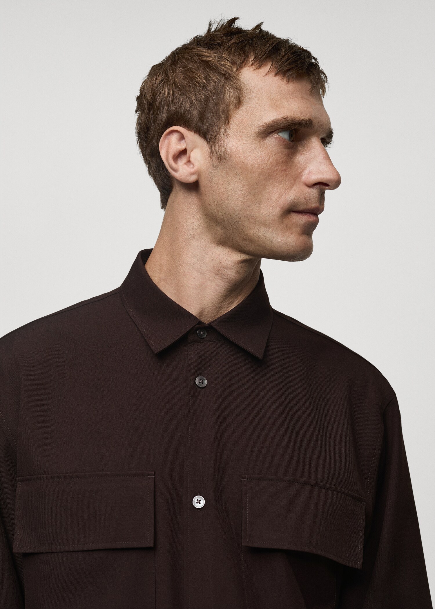 Slim-fit shirt with pockets - Details of the article 1