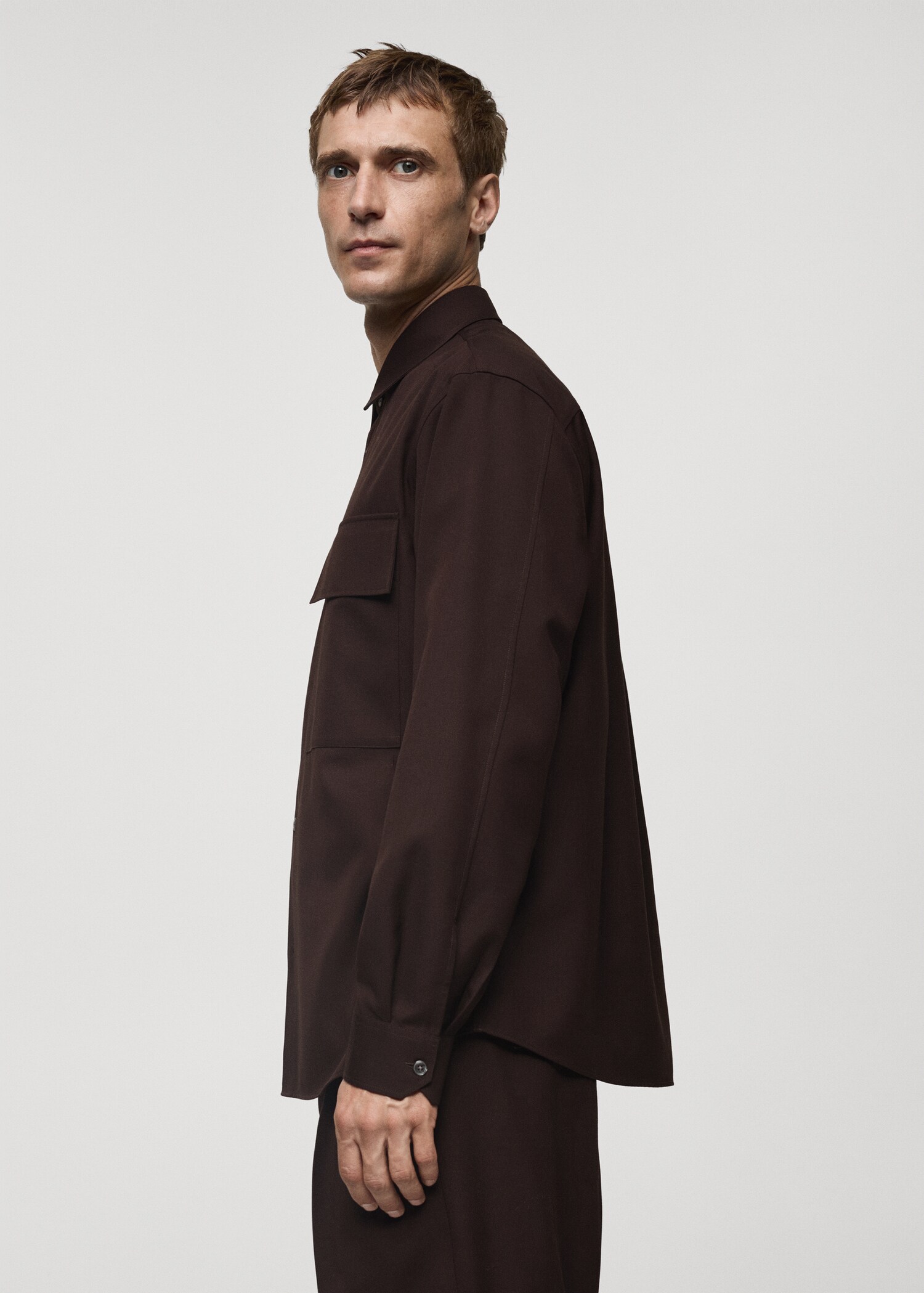 Slim-fit shirt with pockets - Details of the article 2