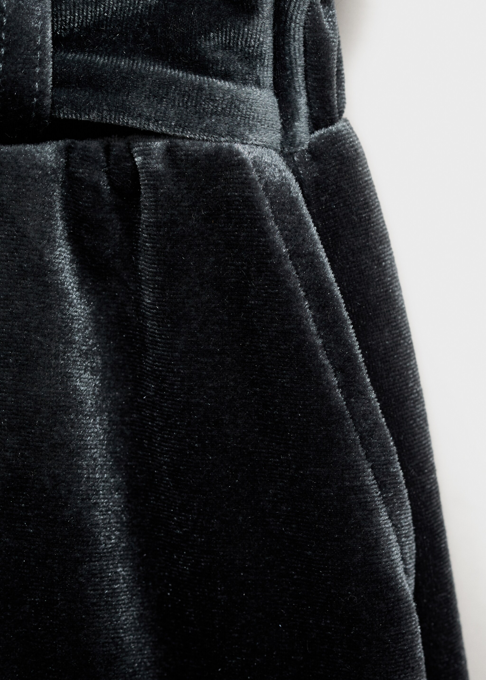 Velvet short - Details of the article 0, Blue. Ref: 77059232-00.