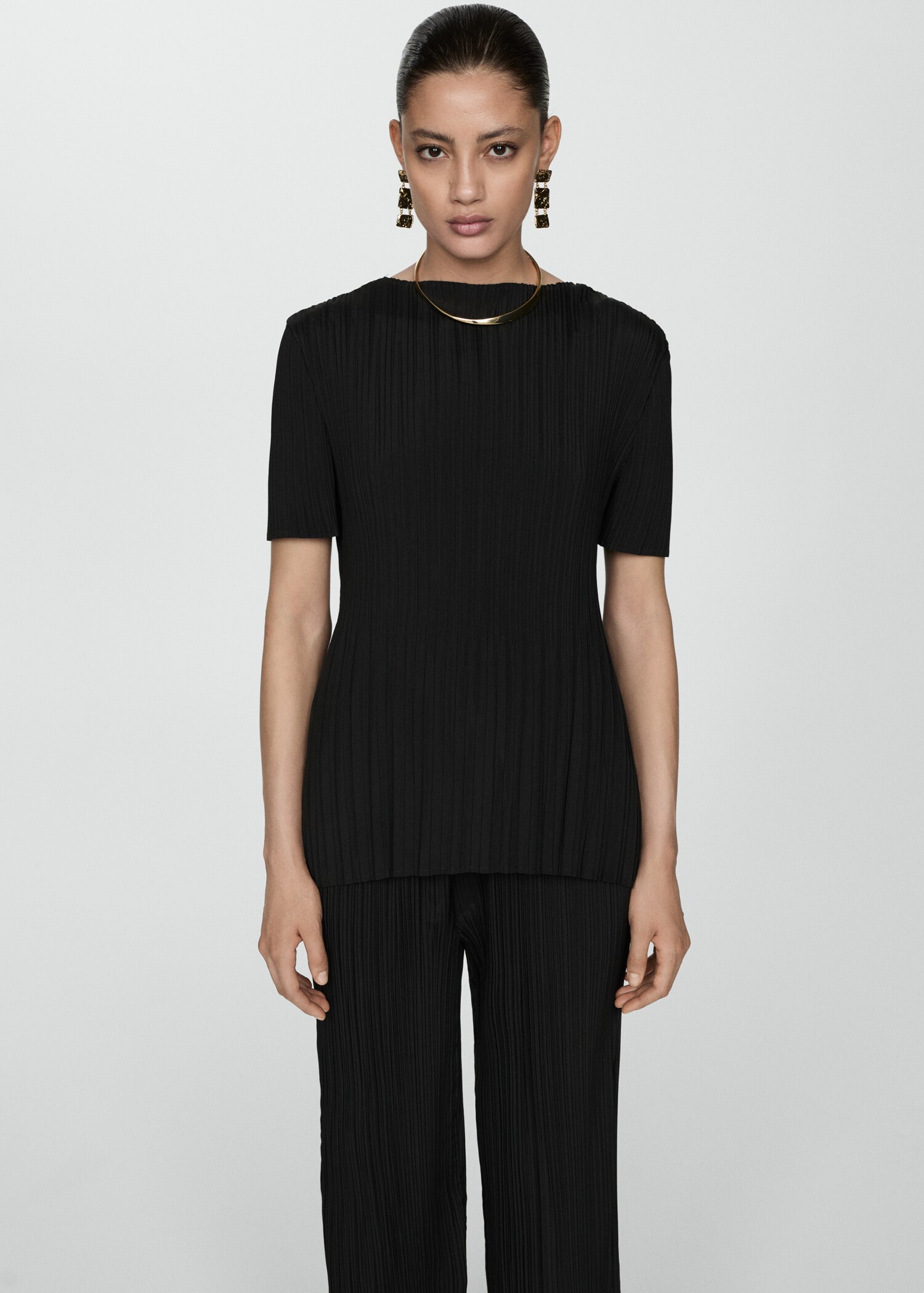 Short-sleeved pleated t-shirt - Medium plane