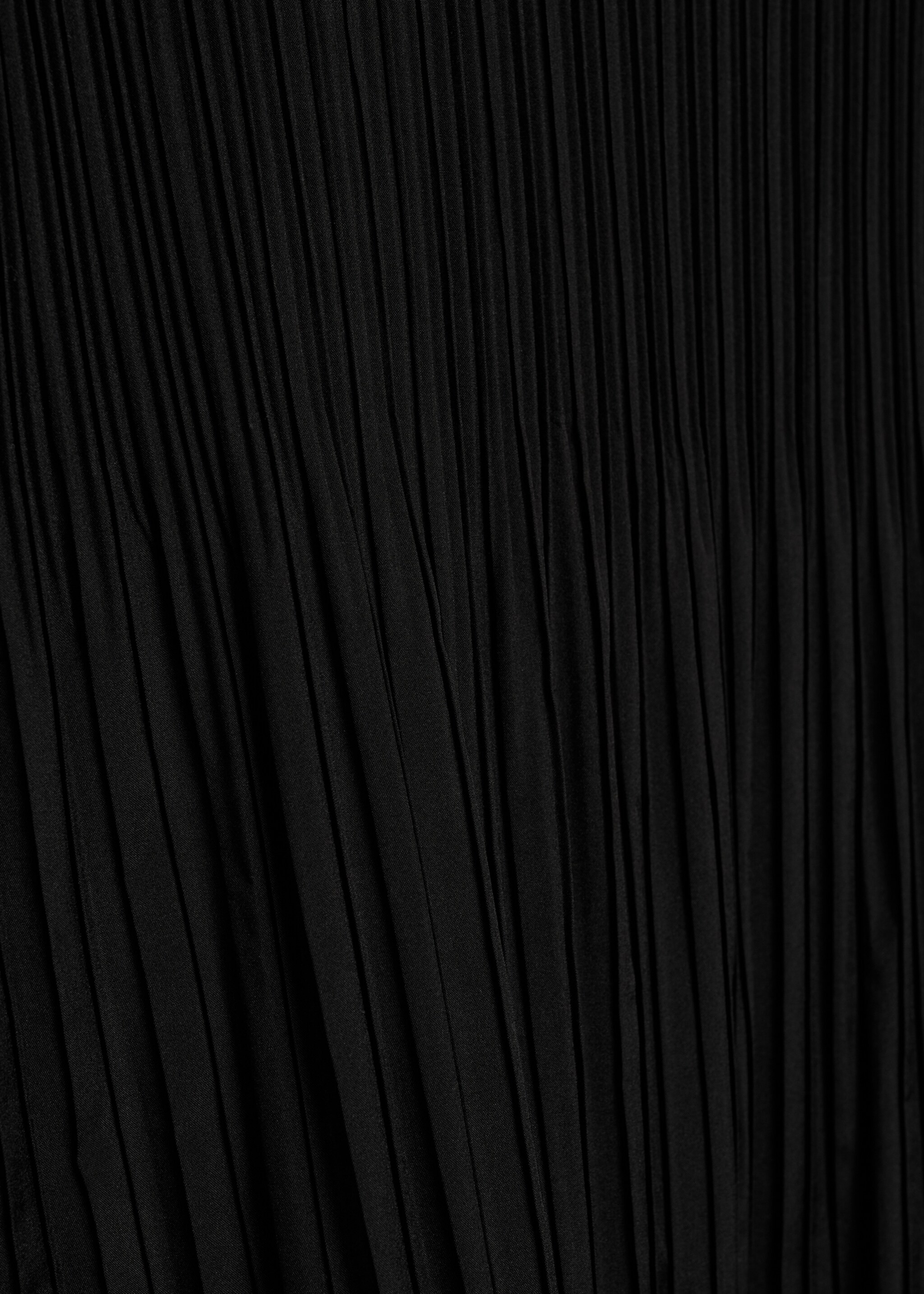 Short-sleeved pleated t-shirt - Details of the article 8