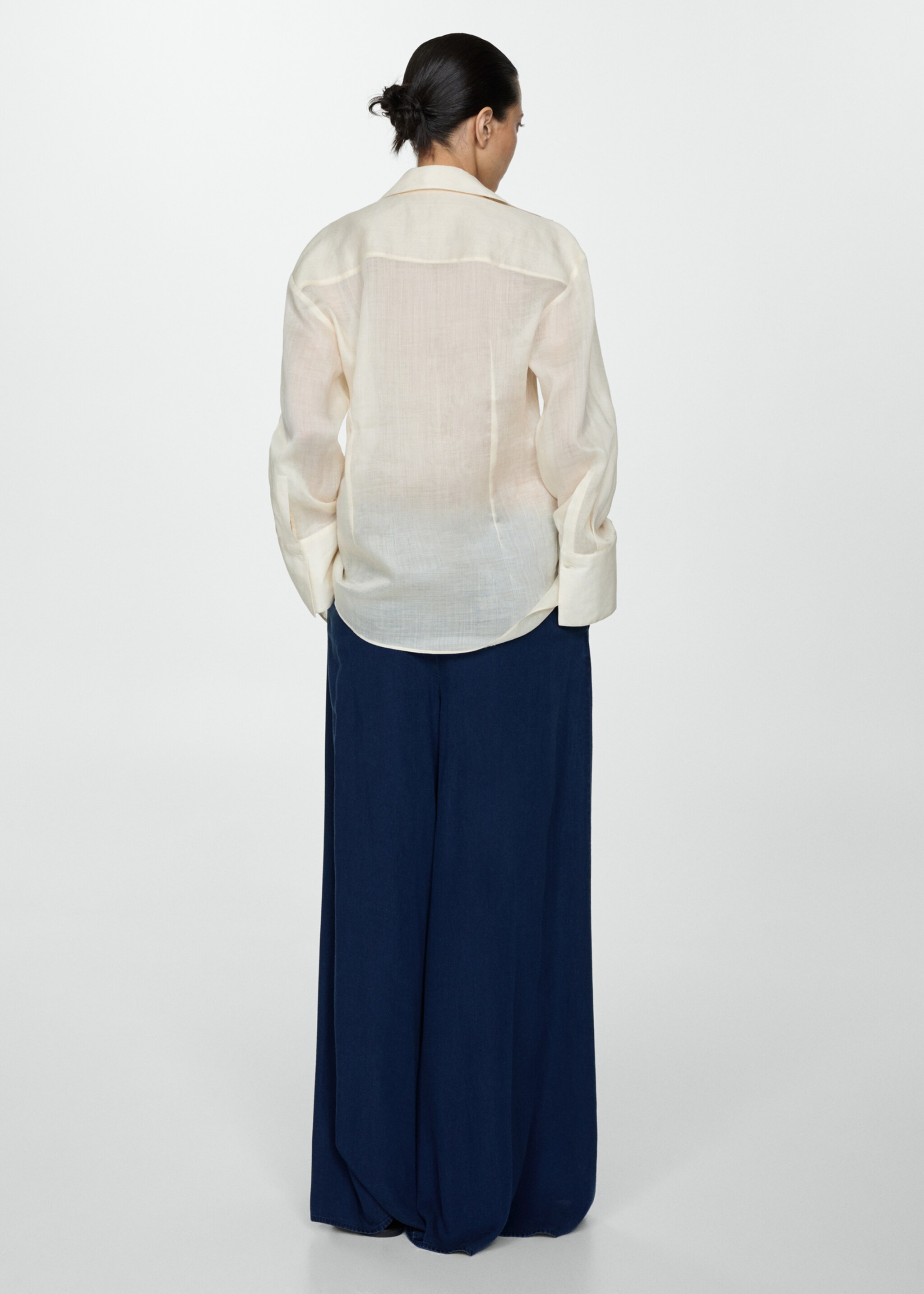 Lyocell trousers with elastic waistband - Reverse of the article