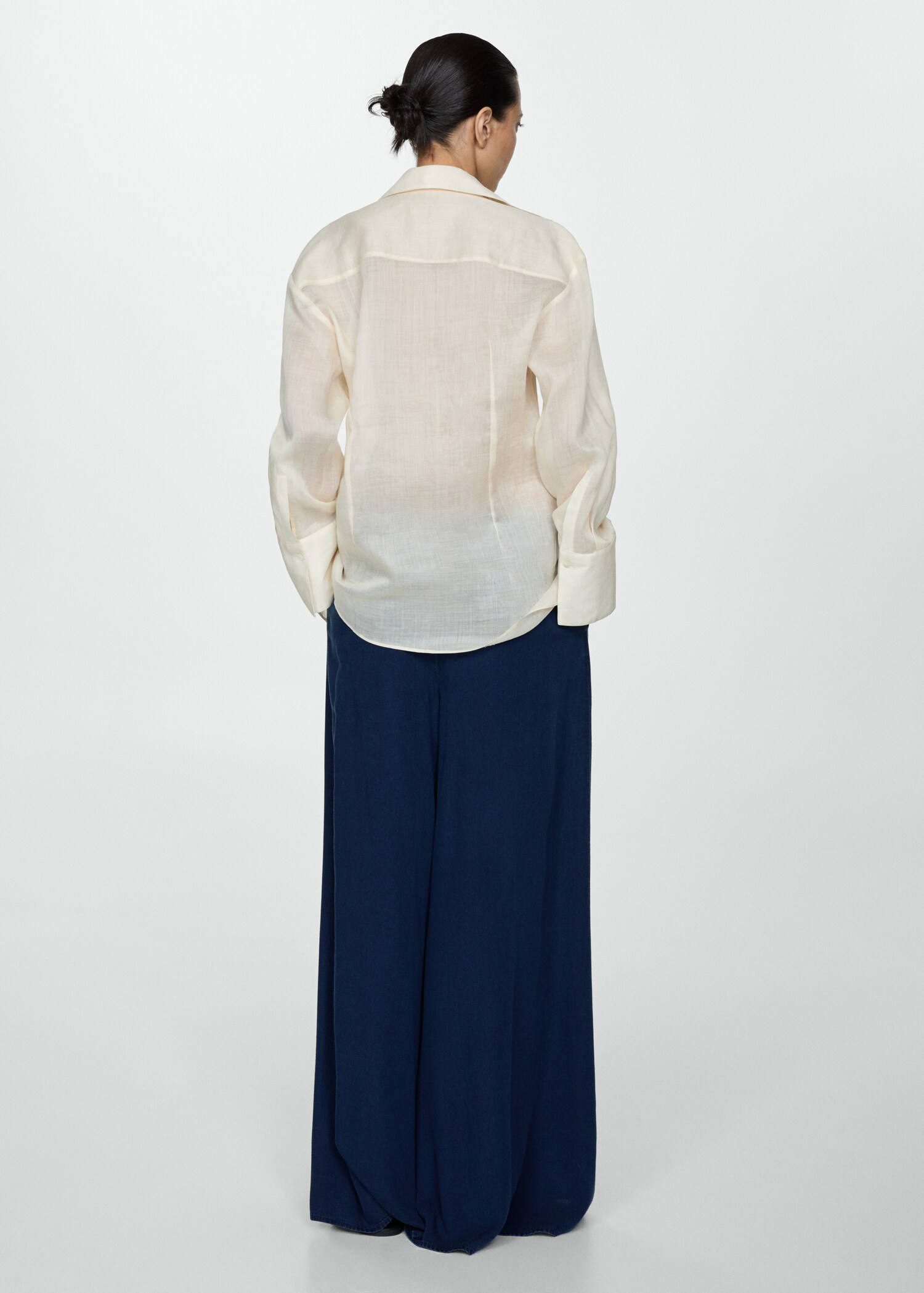 Lyocell trousers with elastic waistband - Reverse of the article