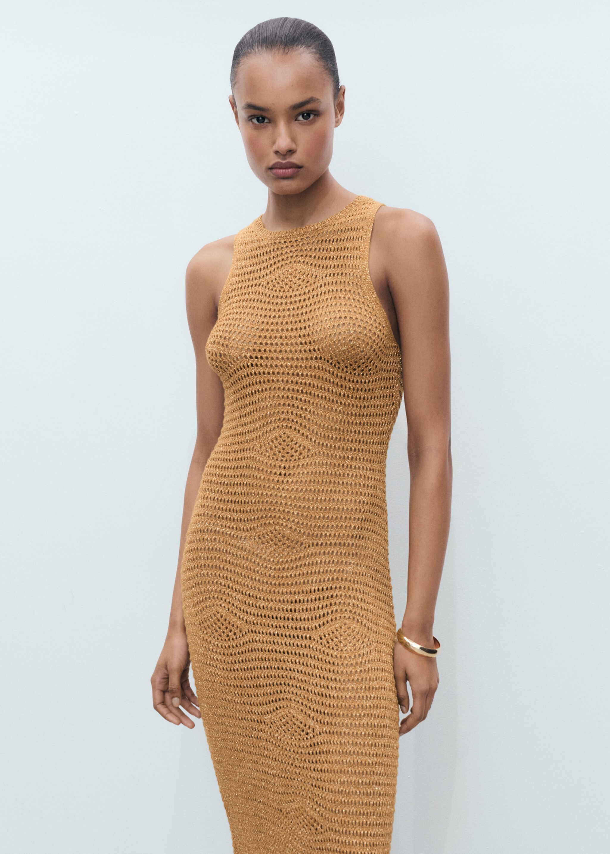 Long lurex crochet dress - Medium plane, Gold. Ref: 77060341-00.