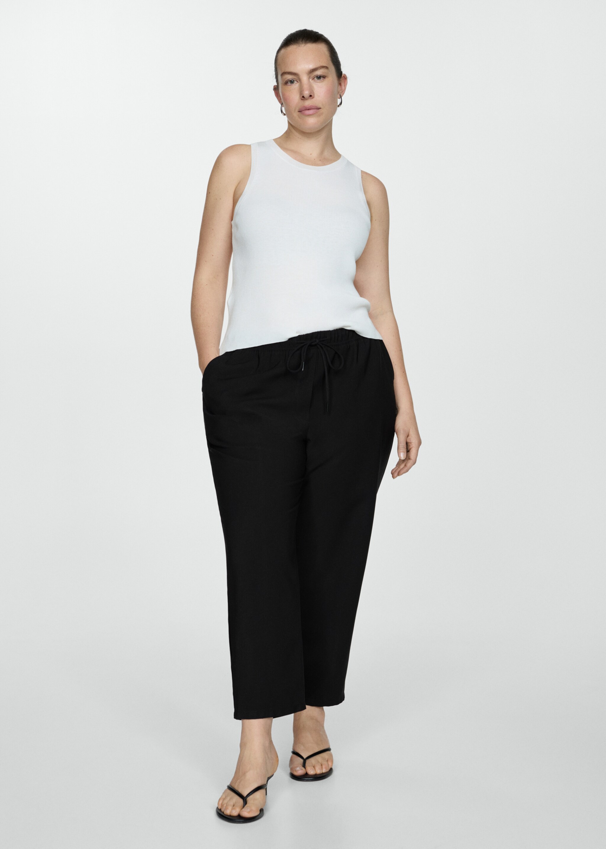 Drawstring jogger trousers - Details of the article 3